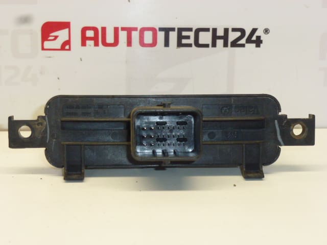 ---
Unité de Contrôle des Lumières Valeo PSA 9651116480 6224K8
--- – Image 2