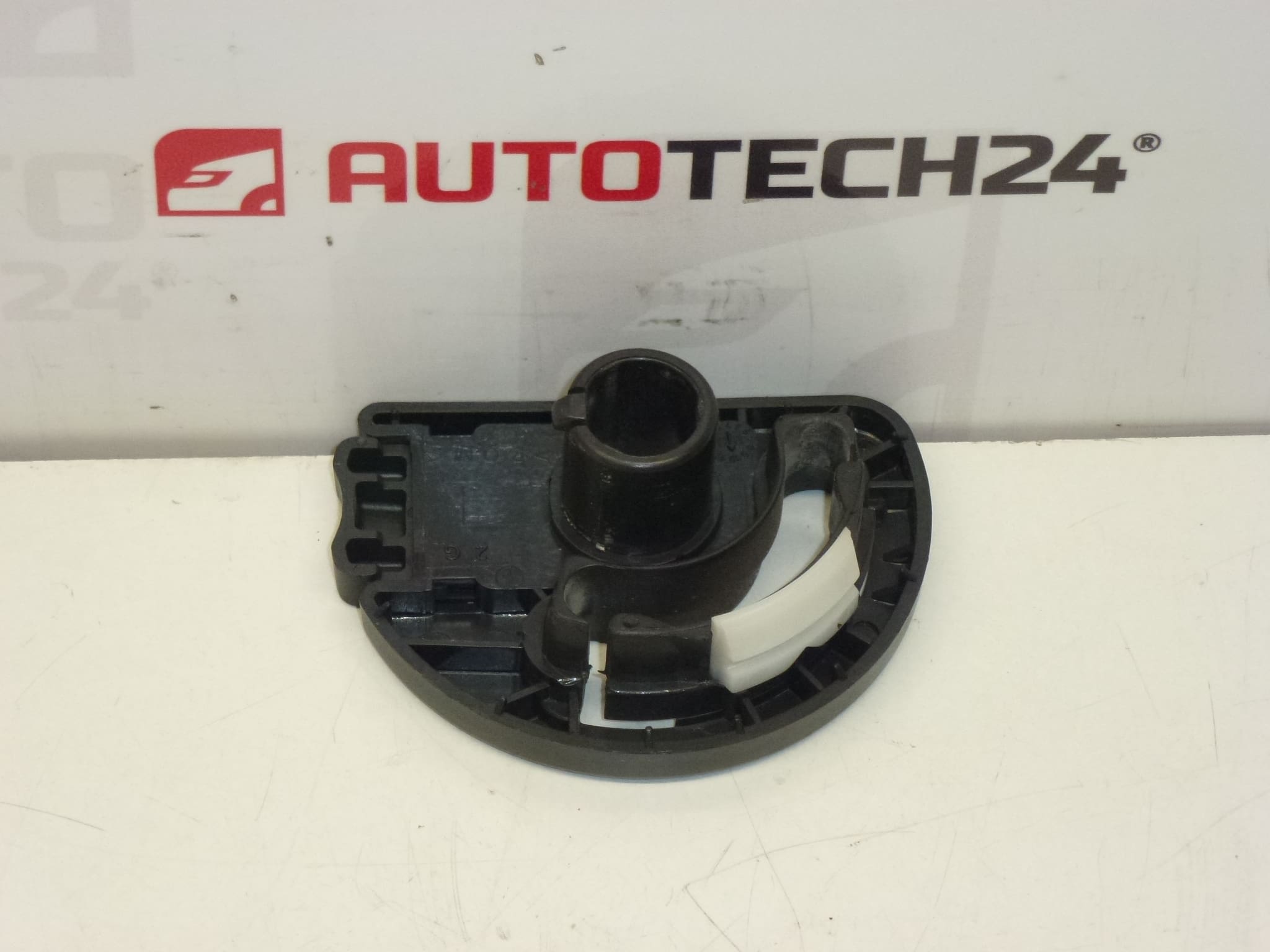 ---
Mécanisme de repose-bras PSA 8830KQ
--- – Image 2