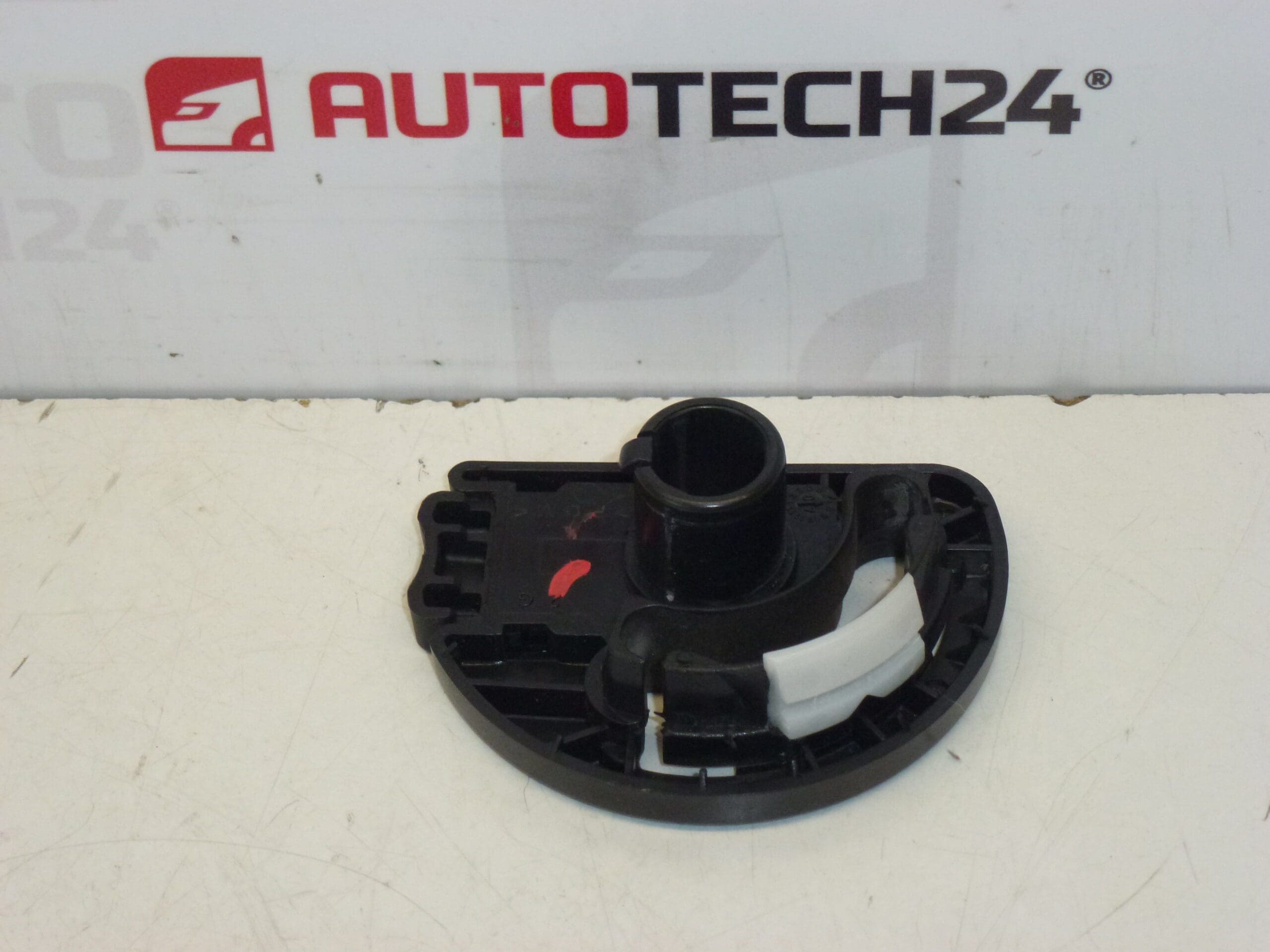 ---
Mécanisme d'accoudoir passager PSA 8830TK
--- – Image 2