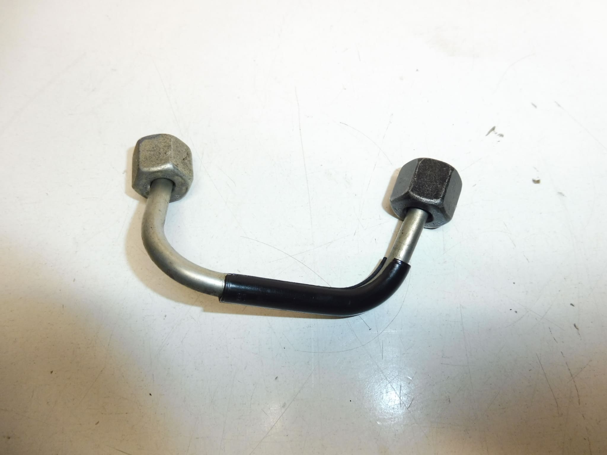 ---
Tuyau d'alimentation 4ème injecteur Citroën Peugeot 9825615580
---
Poznámka:
- "Tuyau d'Approvisionnement" by mělo být "Tuyau d'alimentation", což je správný termín pro palivovou trubku či potrubí v automobilovém kontextu.
- "PSA" zde není v textu zmíněno jako zkratka pro psa, takže není potřeba úprava.
- Název produktu je smysluplný a odpovídá autodílu.
- Velká písmena ve slově „Approvisionnement“ byla snížena k typické francouzské gramatice v názvech produktů.
Pokud chcete, mohu ponechat velké písmeno na začátku každého slova, ale v tomto případě není nutné.
Celkově opravený text:
Tuyau d'alimentation 4ème injecteur Citroën Peugeot 9825615580 – Image 2