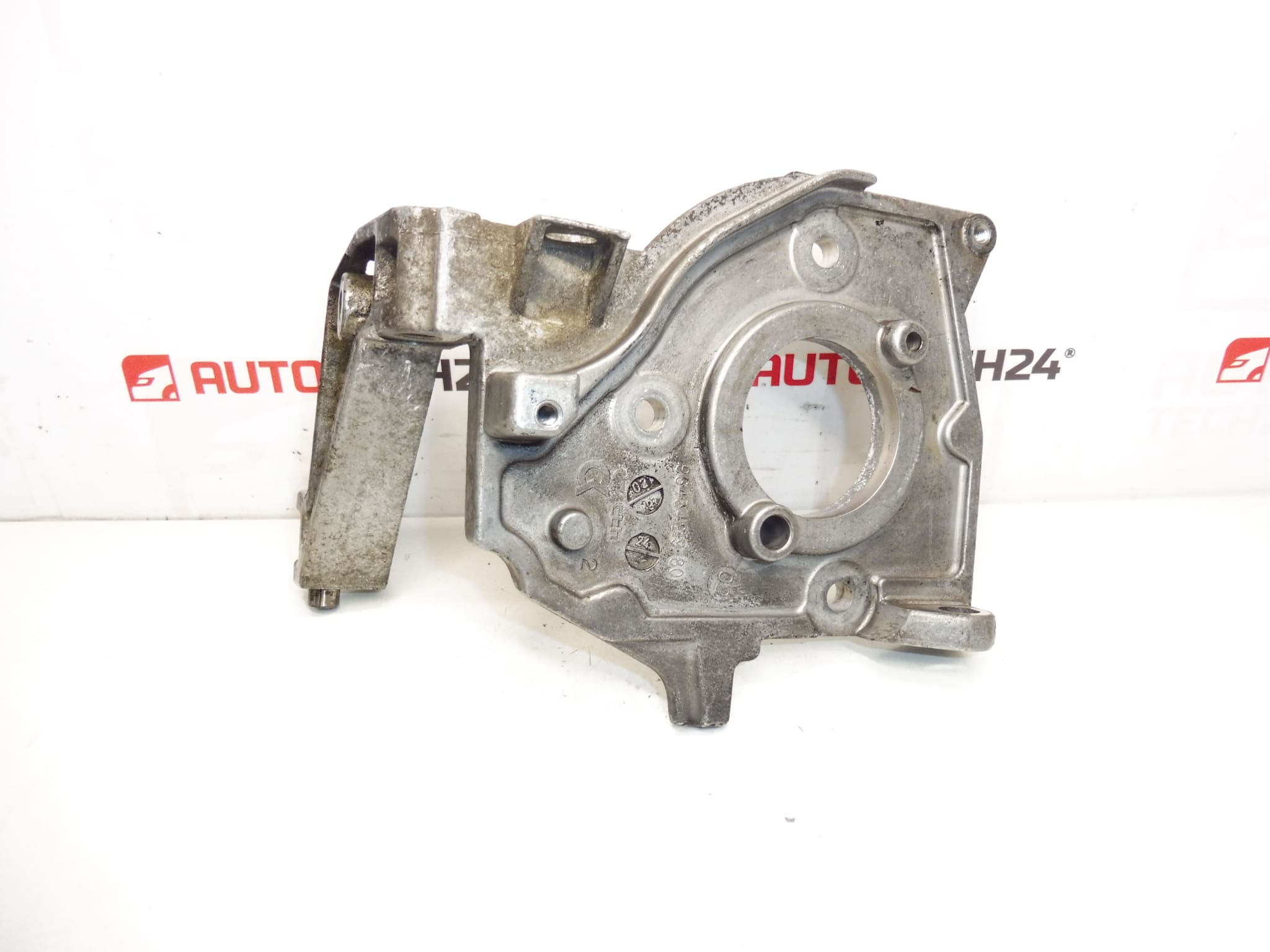 Support de Pompe à Injection 1.4 HDI 16V 8HY 9643421980 192654 – Image 2