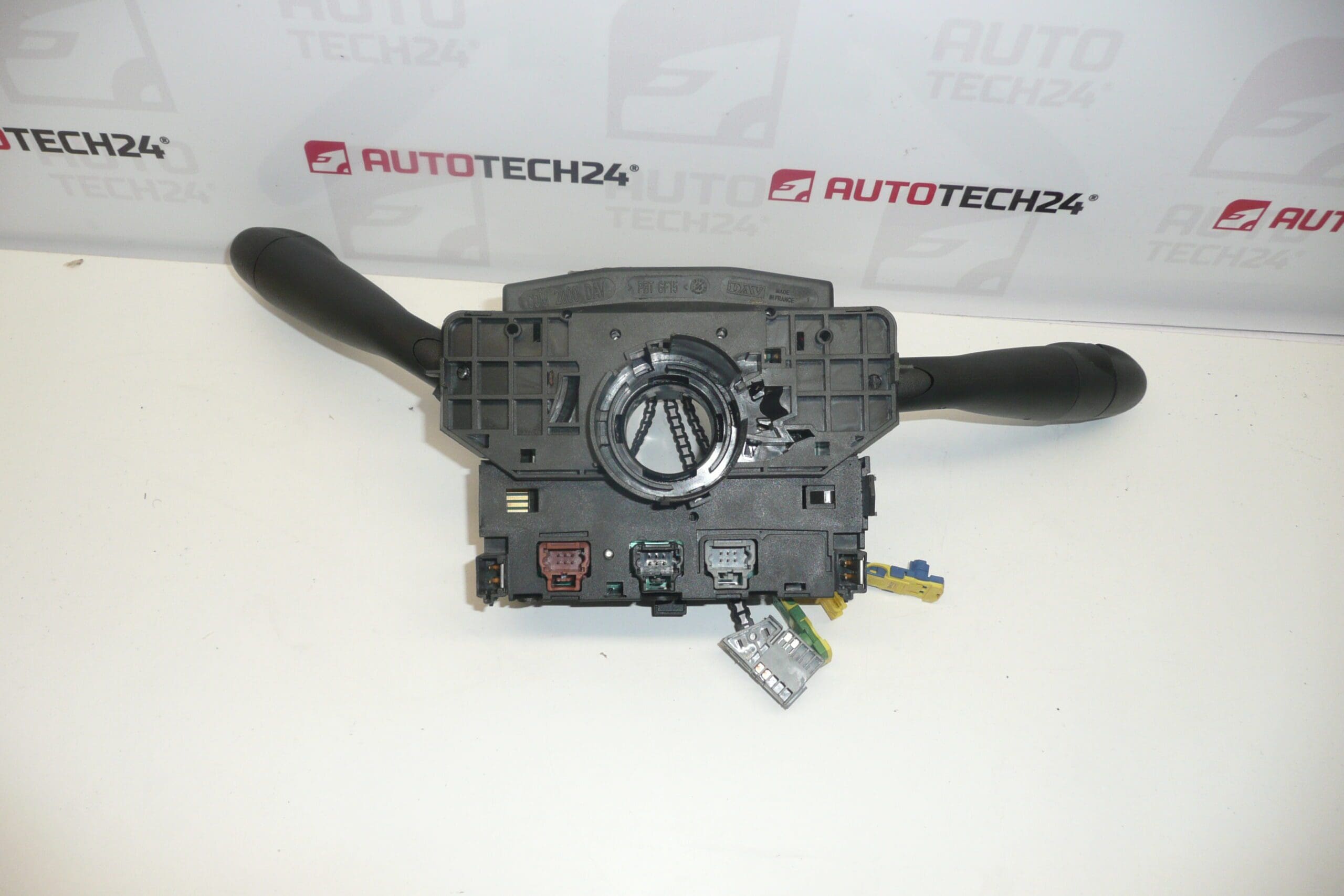 Pilotes Peugeot 206 307 96466658XT 6239L5