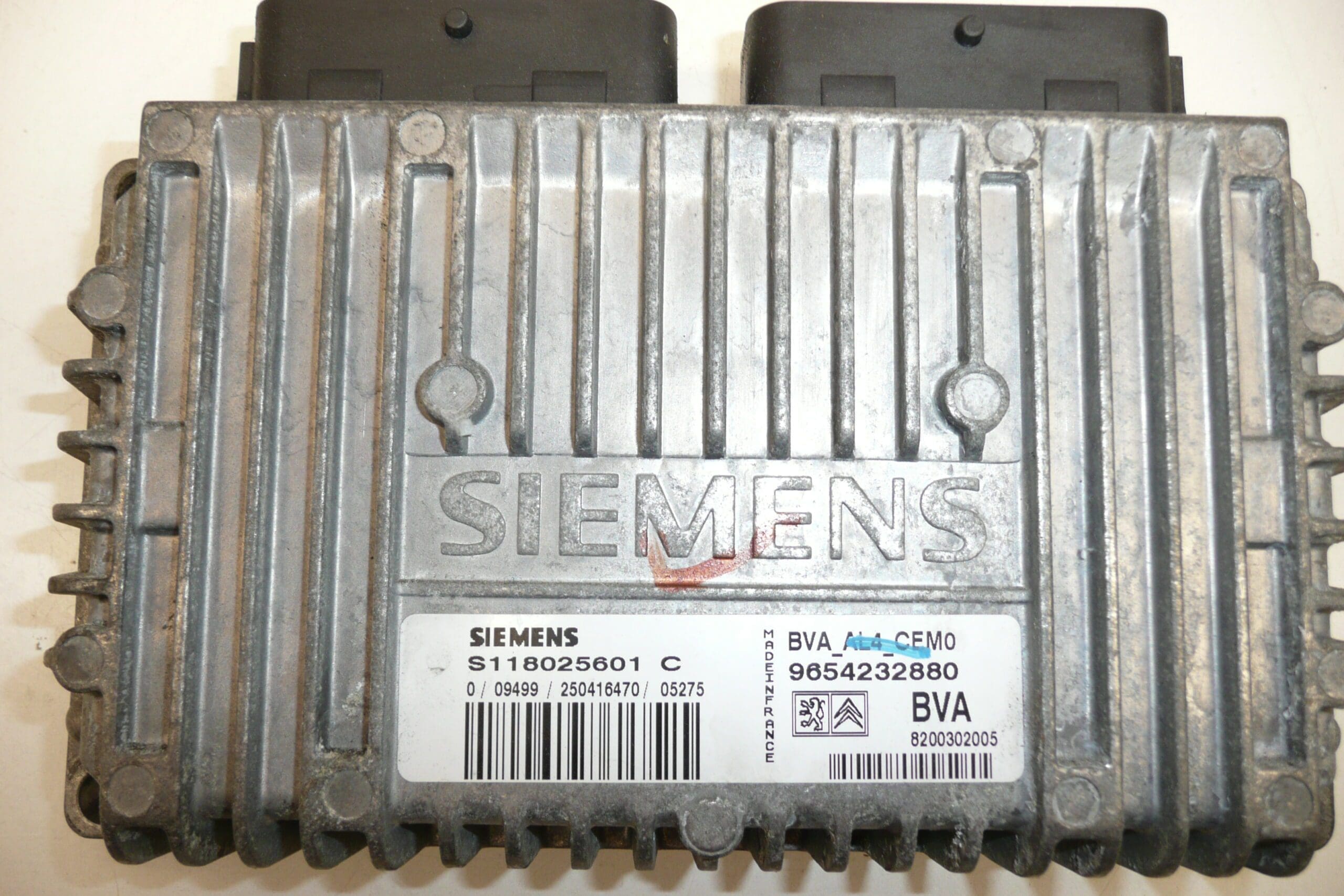 Calculateur Siemens Citroën Peugeot 9654232880 S118025601 25290C