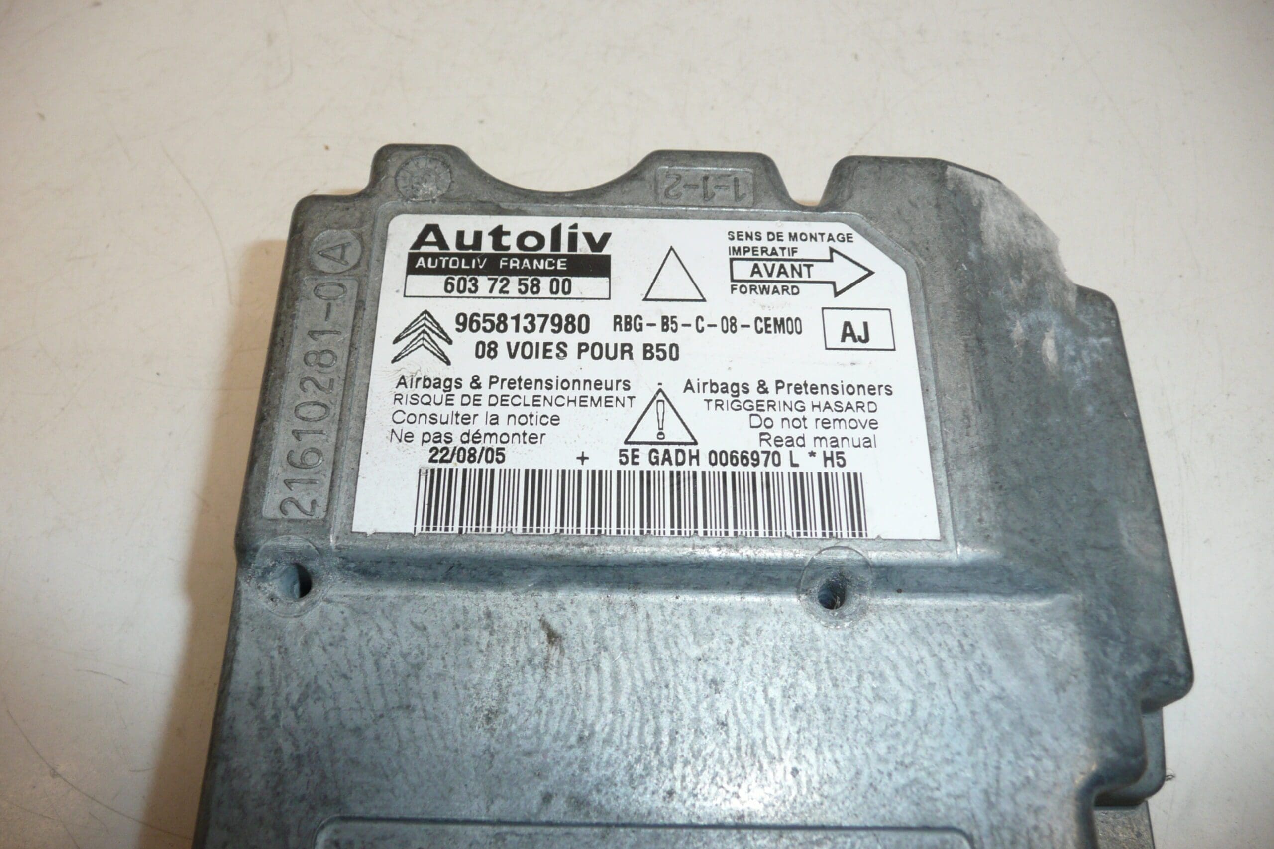 Unité d'airbag Citroën C4 9658137980