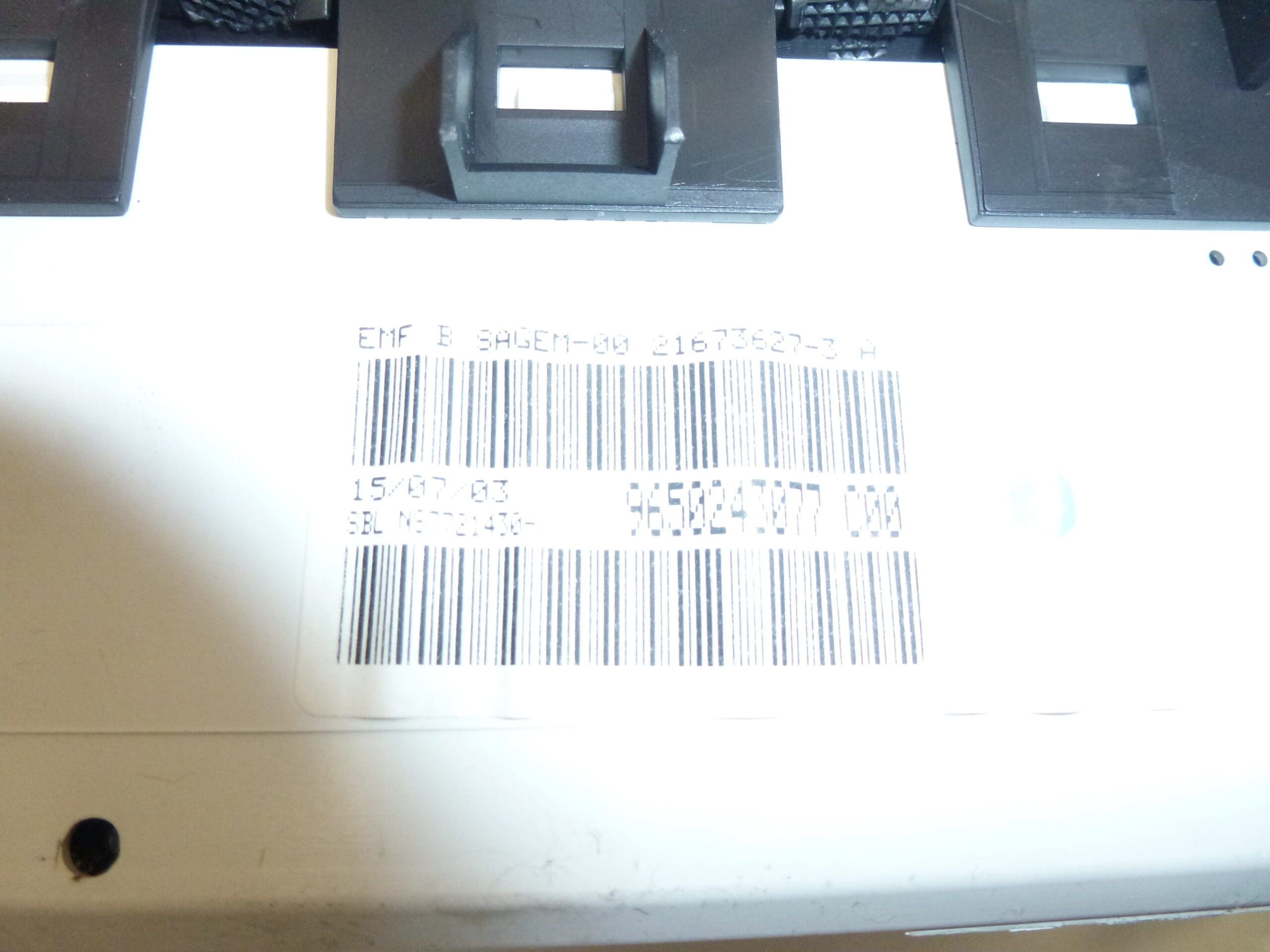 Présentoir Peugeot 307 9650243077 avec chapelle