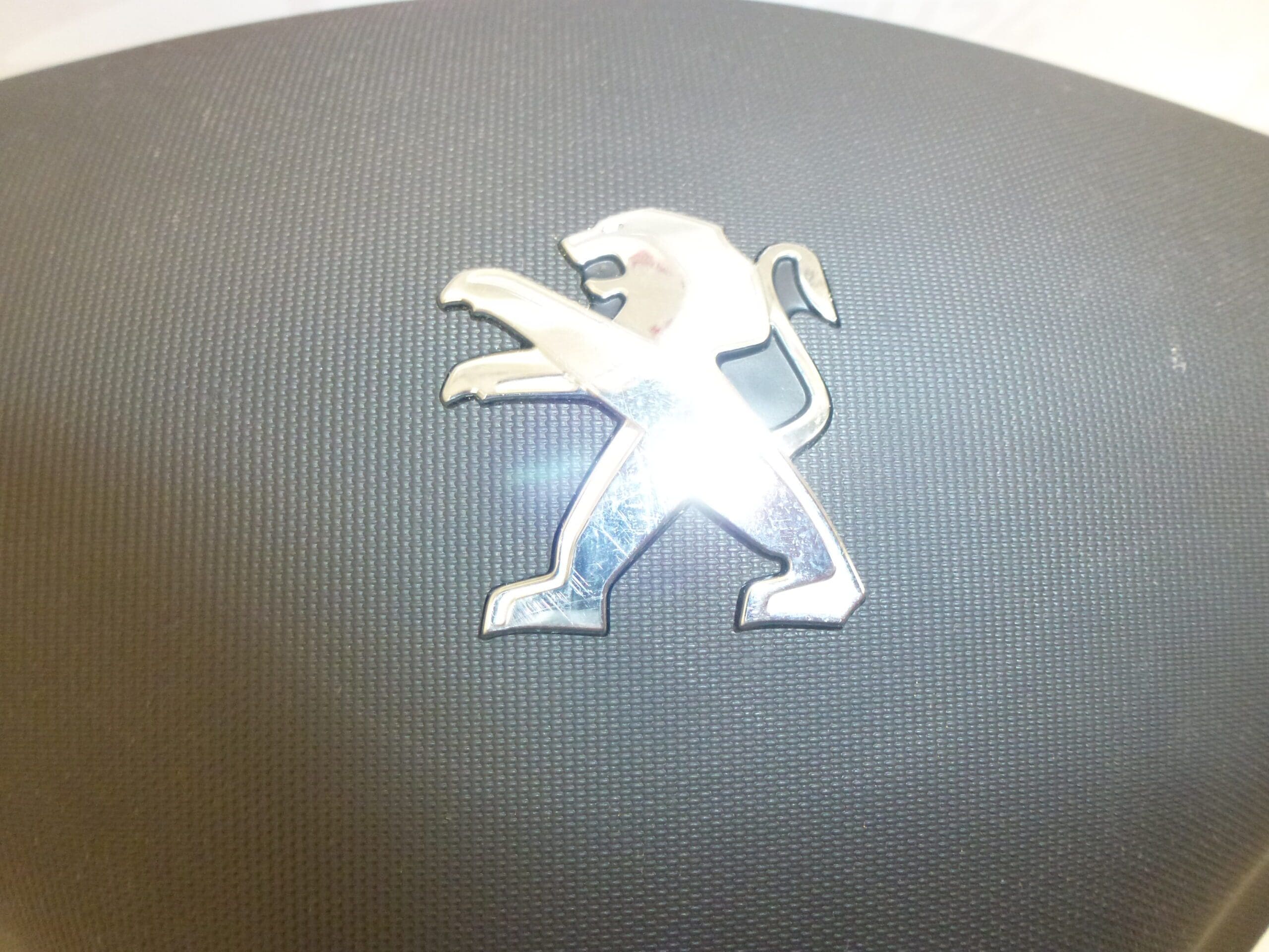 Pilote airbag Peugeot 107 à partir de 2012 16083642ZD