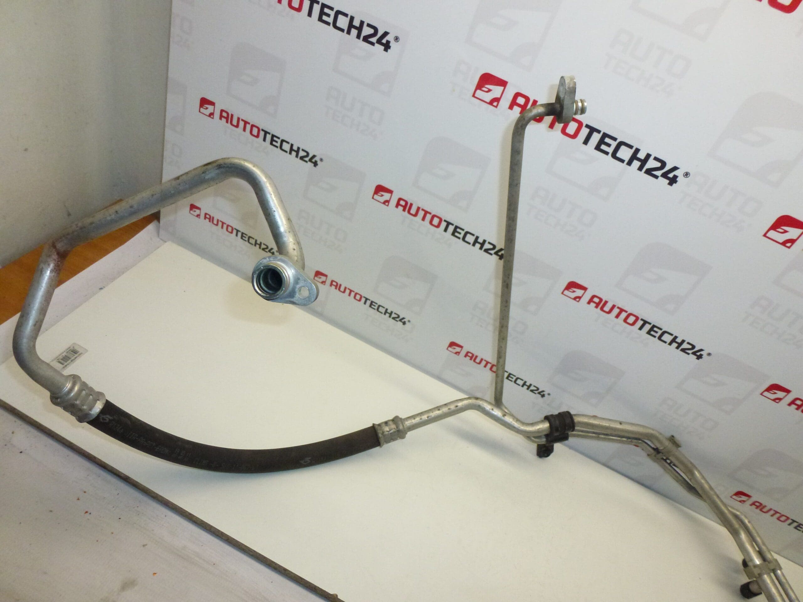 Tuyau de climatisation Citroën C1 Peugeot 107 88720-0H010C 6460SX