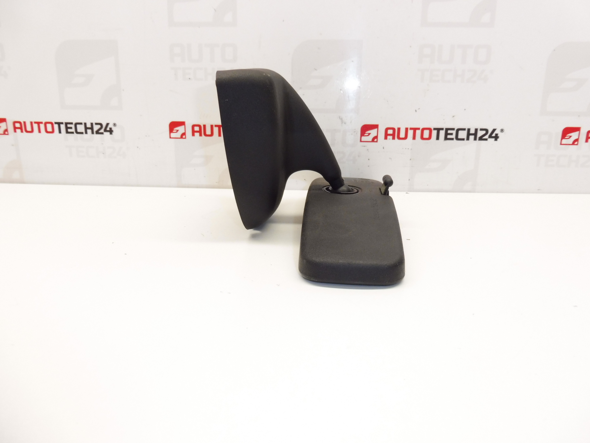 Rétroviseur Peugeot 607 8148KL