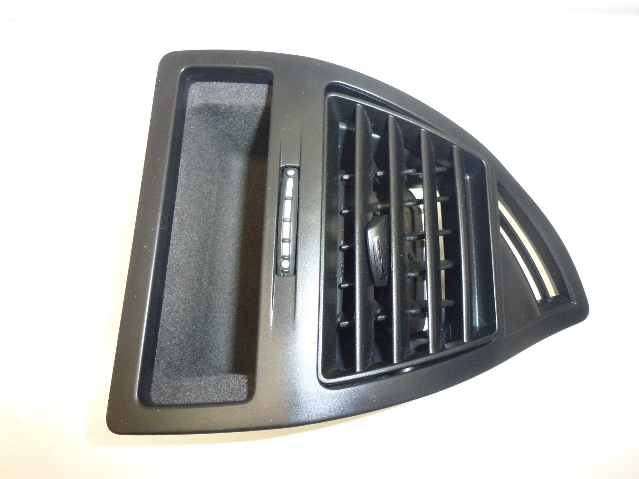 Aération droite Citroën C4 9649598677 9649598977