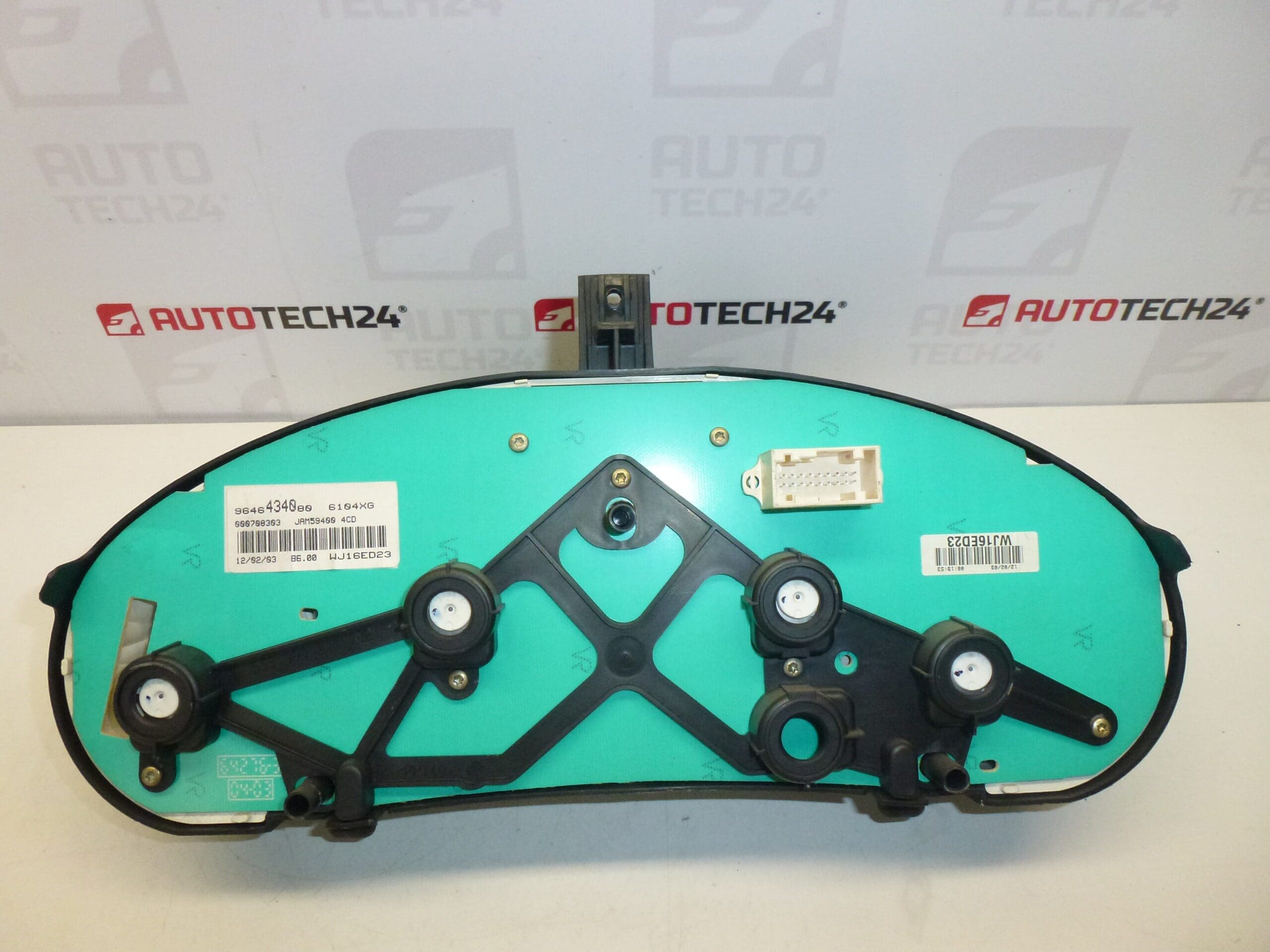 Compteur de vitesse régulateur de vitesse Citroën Peugeot 282000 km 9646434080 6105QH