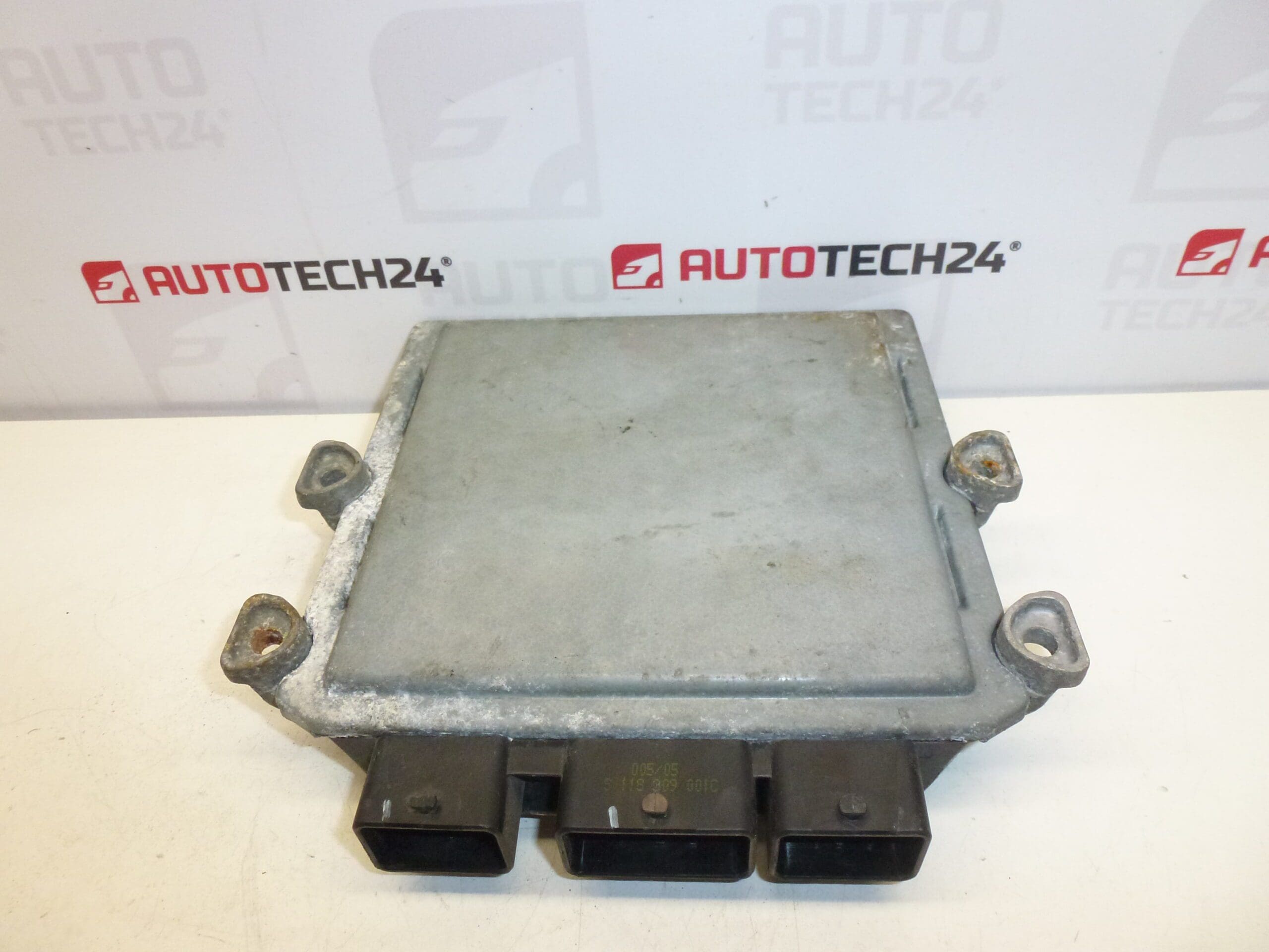 Calculateur Siemens SID 801A 5WS40146F-T 1939Z7