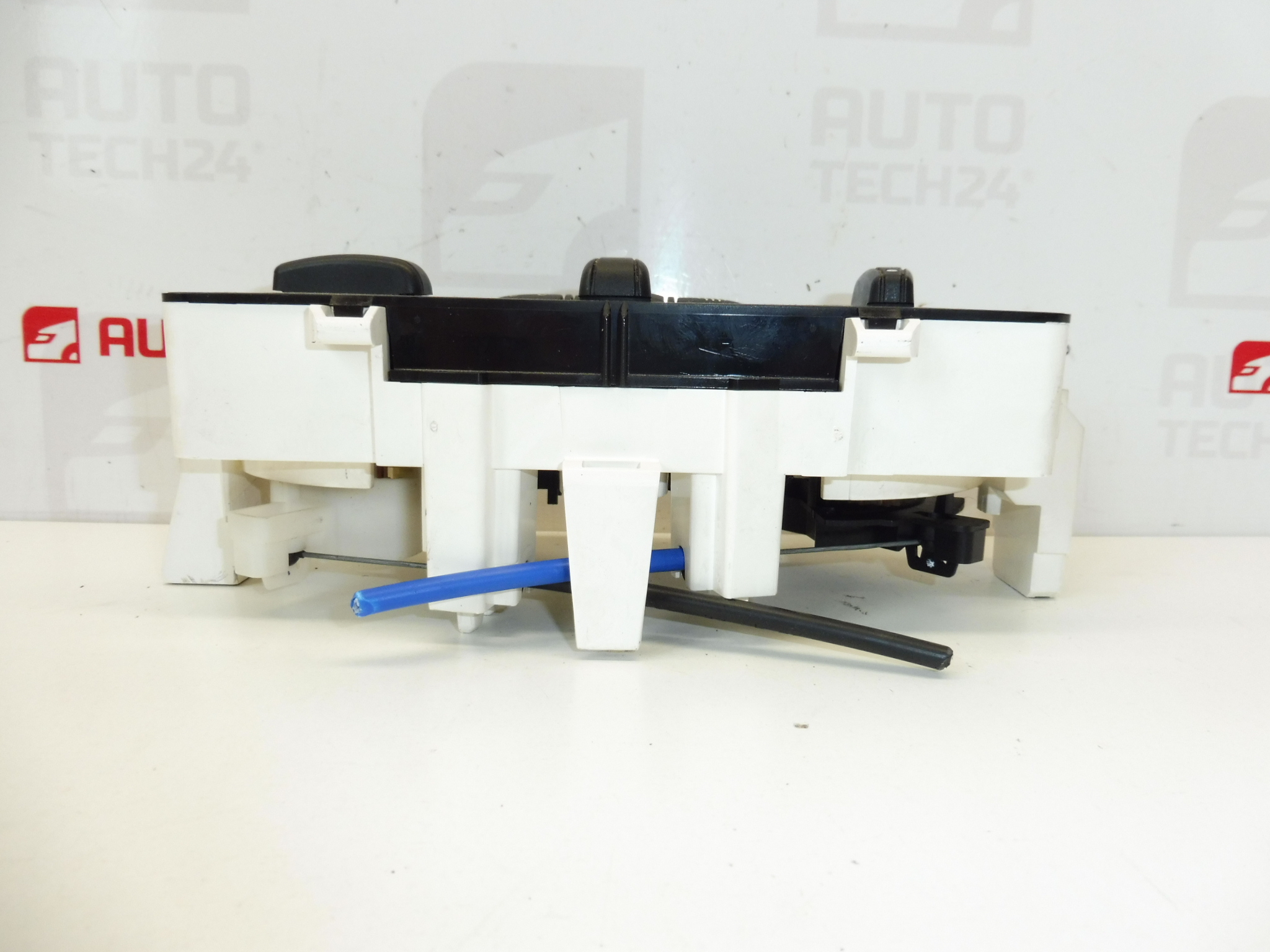 Commande de chauffage de climatisation Citroën C2 C3 N101753H 6452F8
