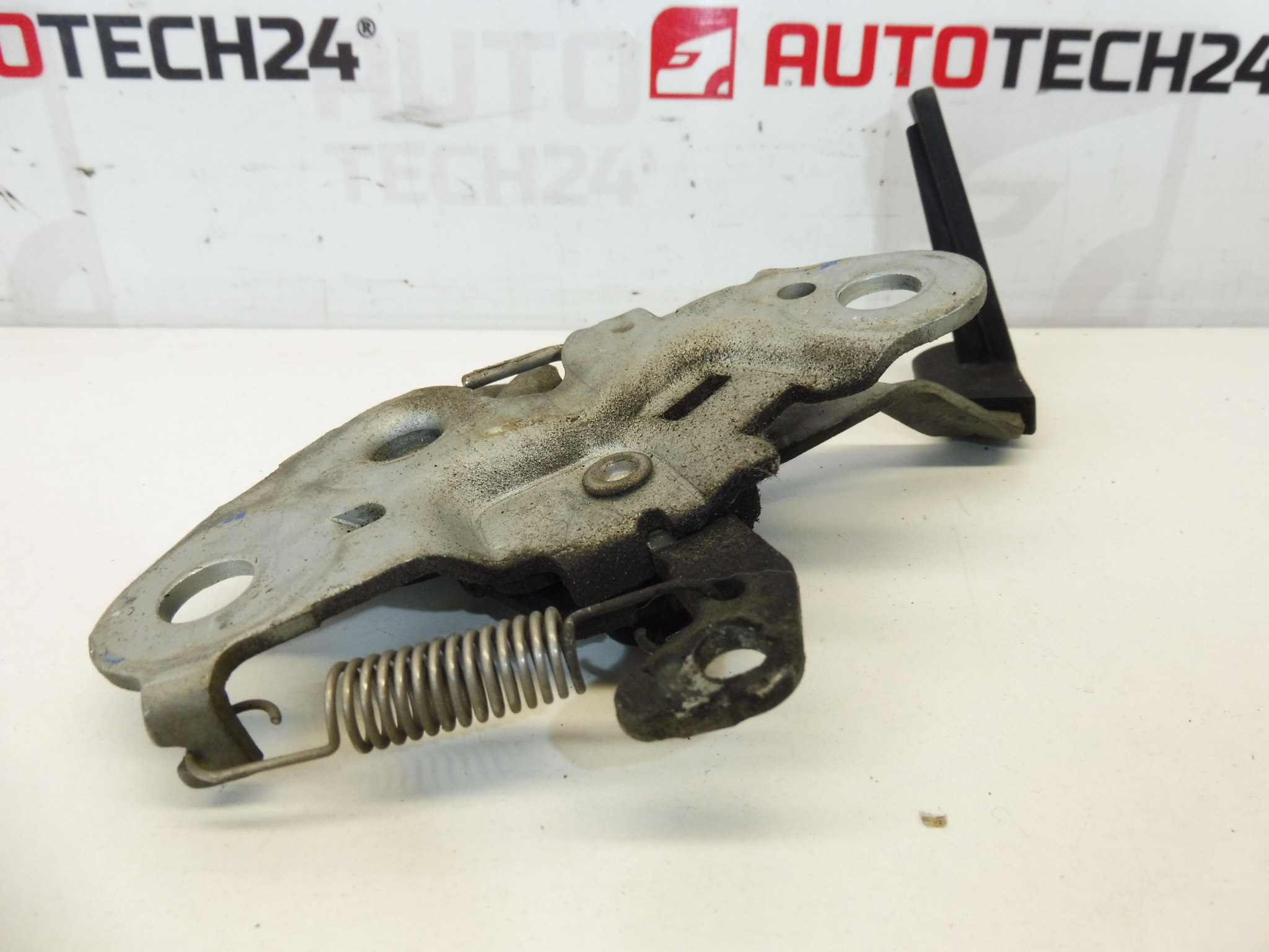 Serrure de capot Citroën C3 à partir de 2005 793482