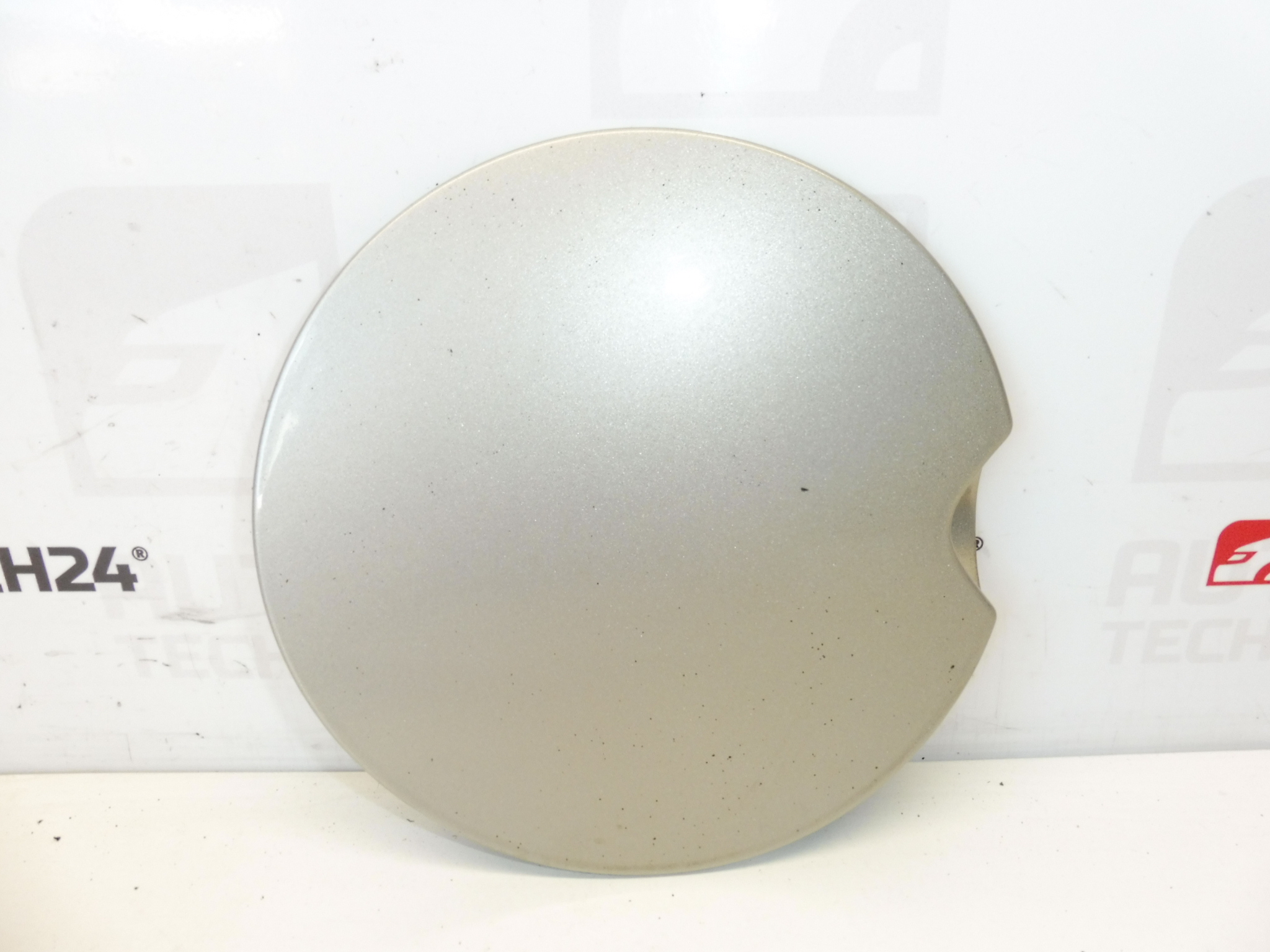 Cache bouchon de réservoir Peugeot 207 ETSC 1517F5