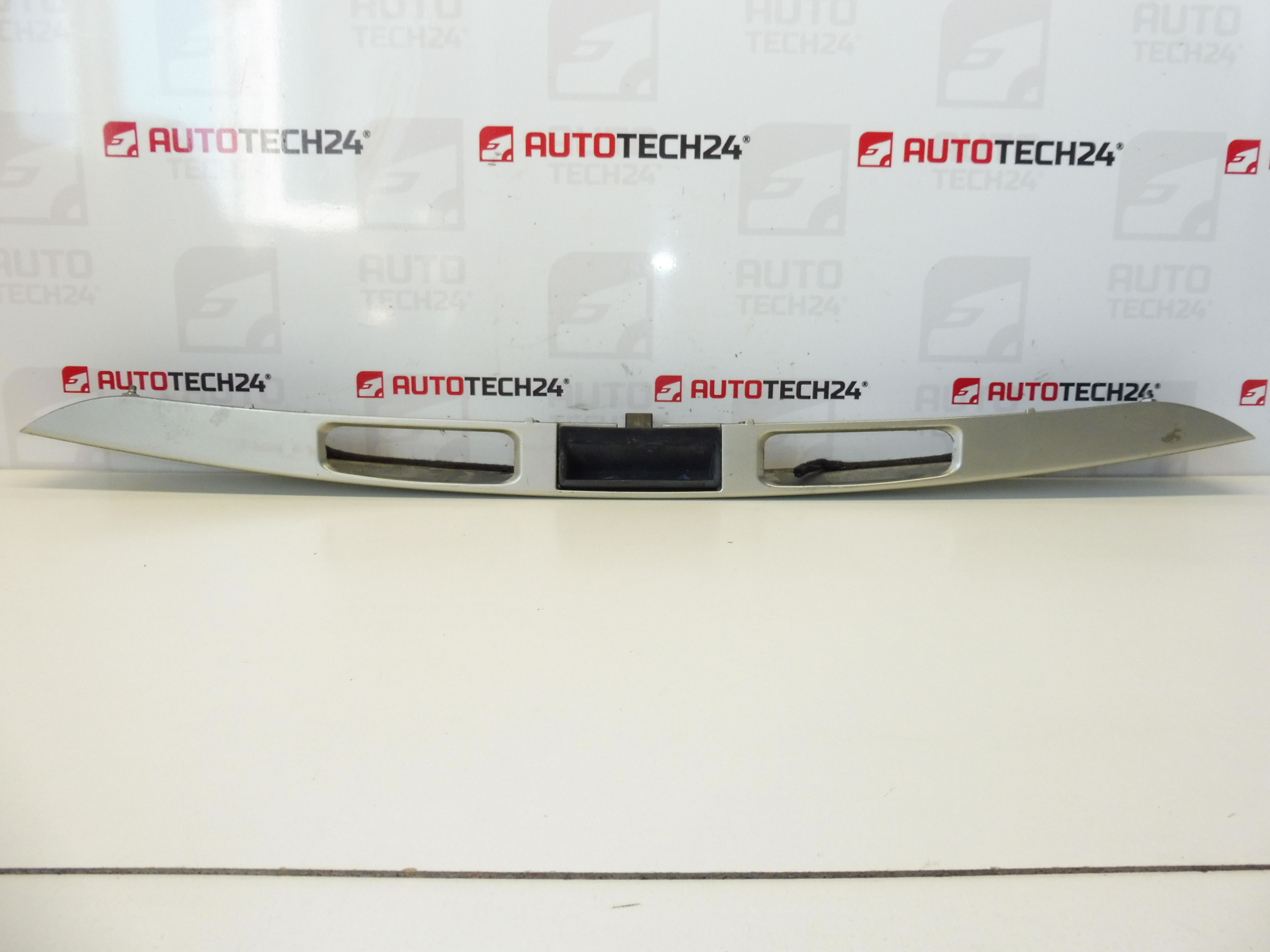 Poignée Peugeot 207 berline ETSC 8742L0