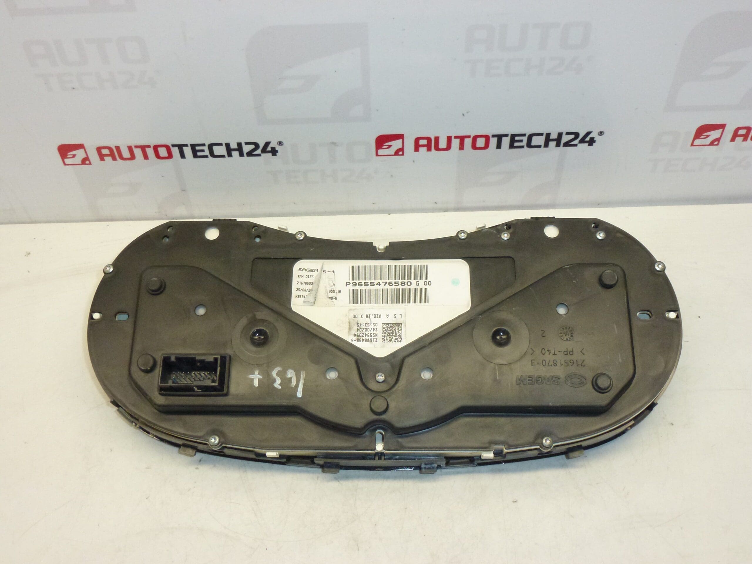 Compteur de vitesse Peugeot 307 163000km 9655476580