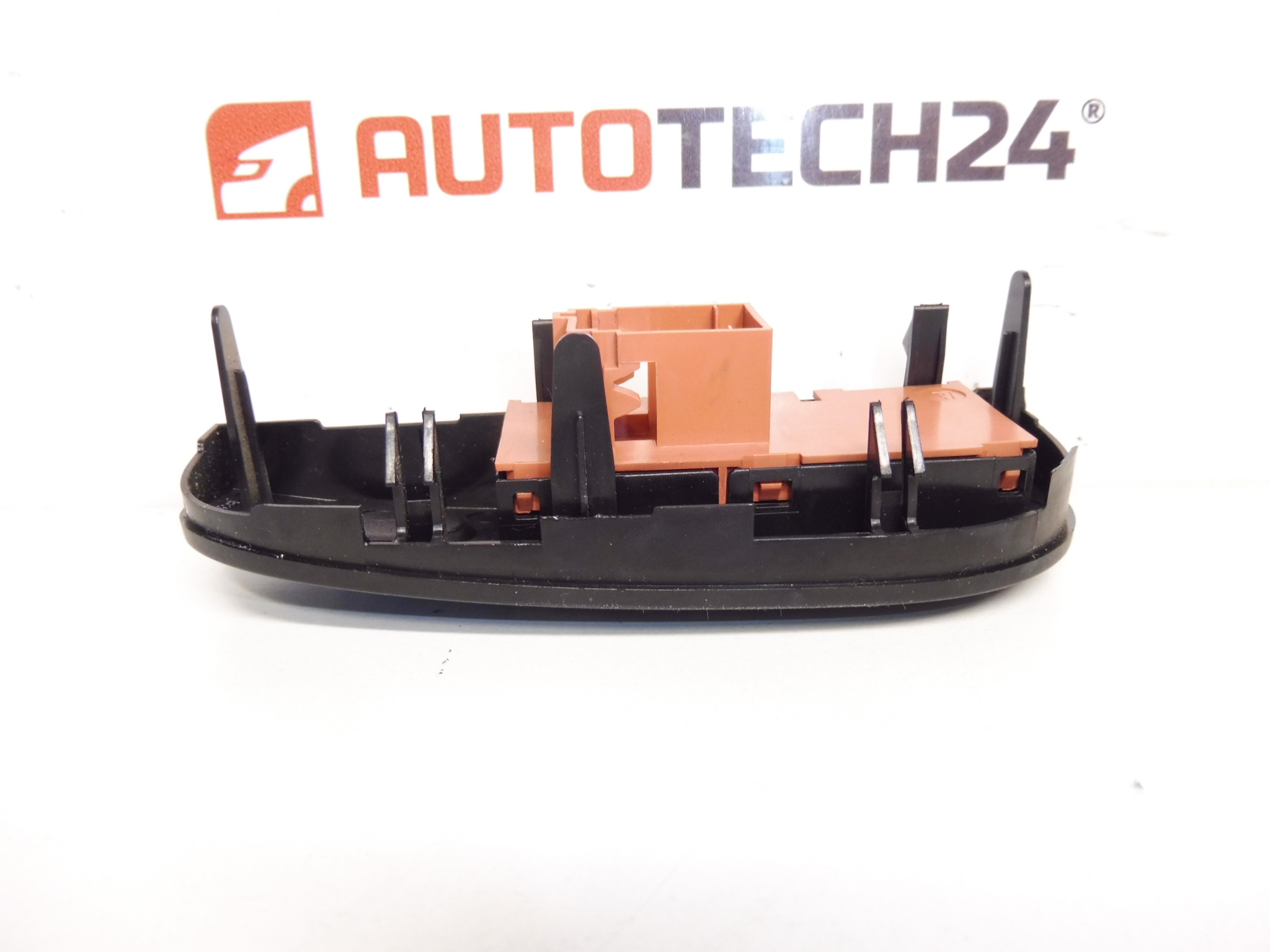 Plaque d'obturation Citroën C2 C3 96405773XT 6554N3