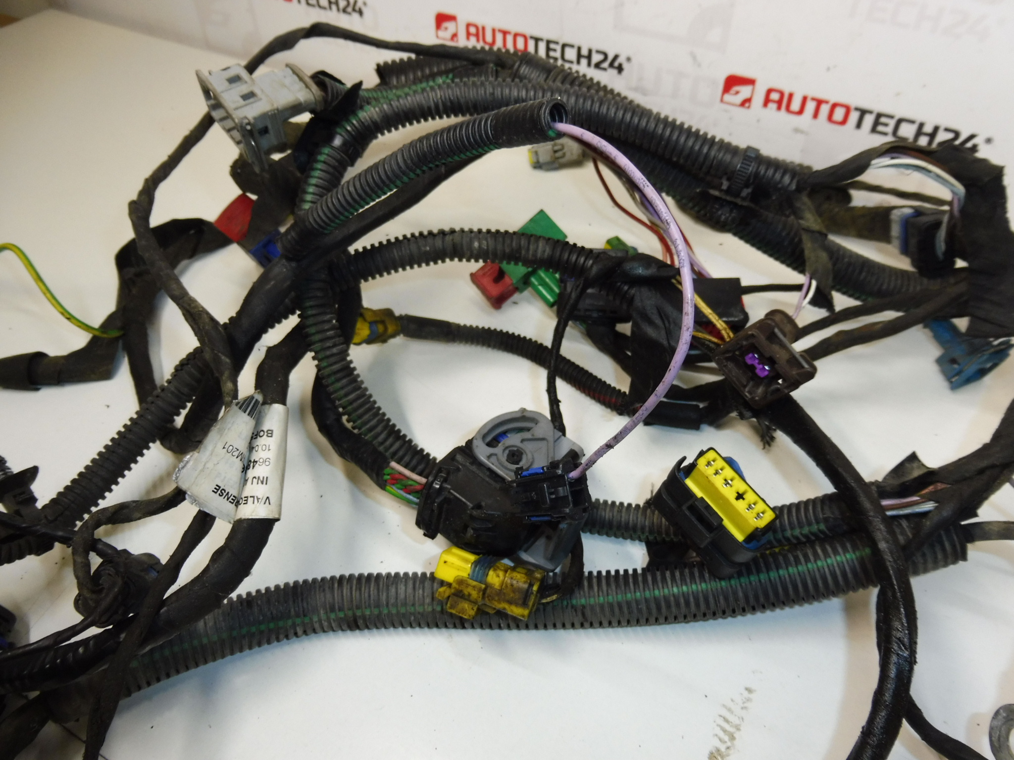 Faisceau Citroën Peugeot 1.6 16V NFU 9648519680 6558LT