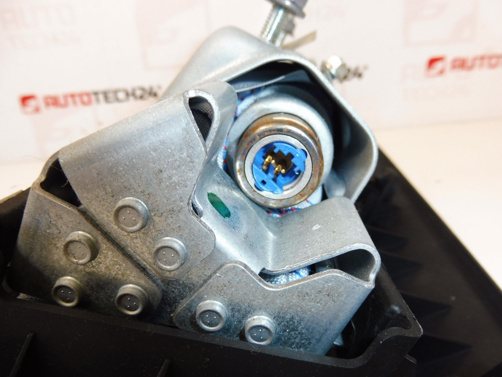 Airbag genoux Citroën C4 Picasso 96600568ZD 8216NW