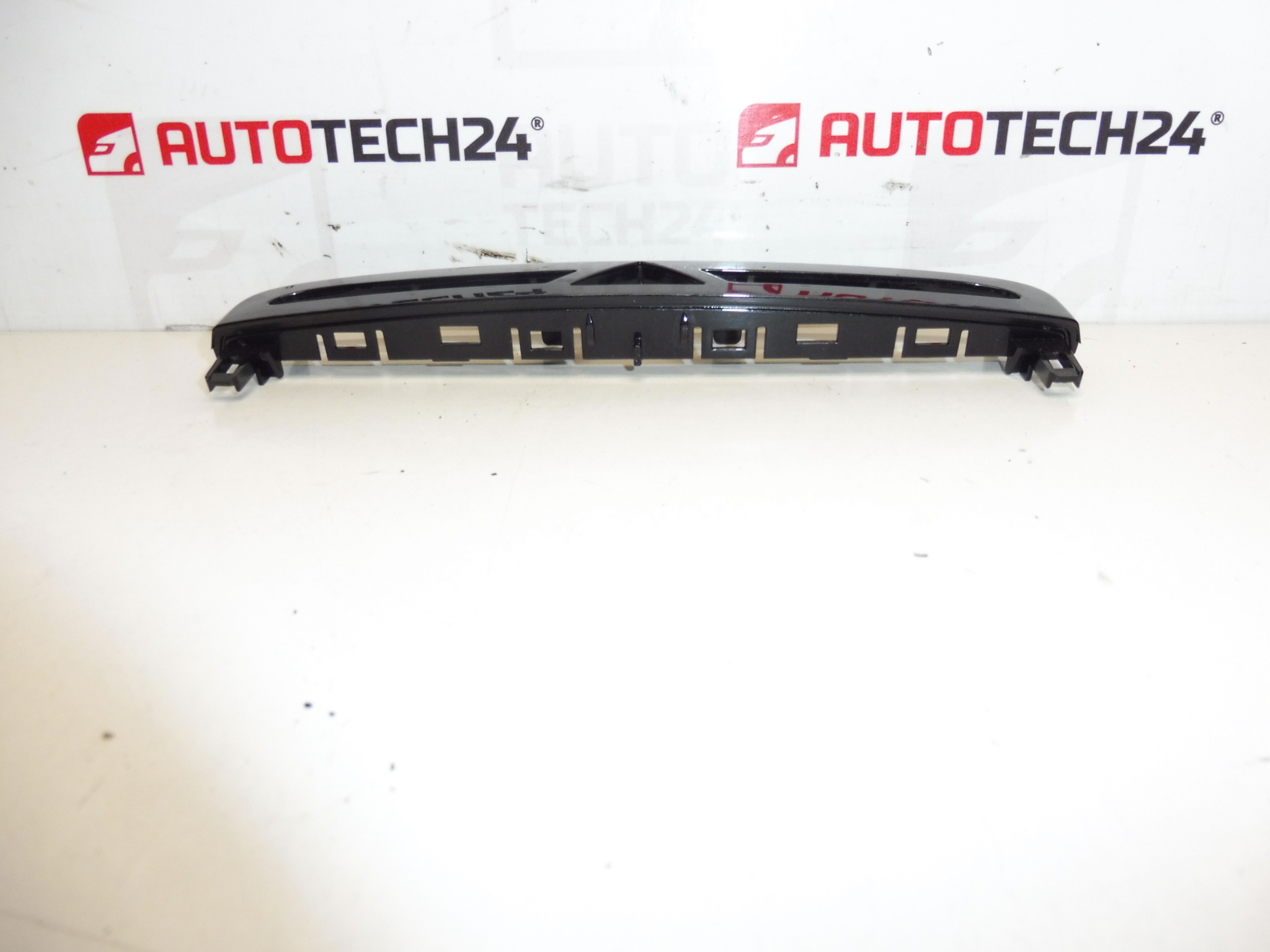 Panneau de boutons Peugeot 308 9658691577 8231QN