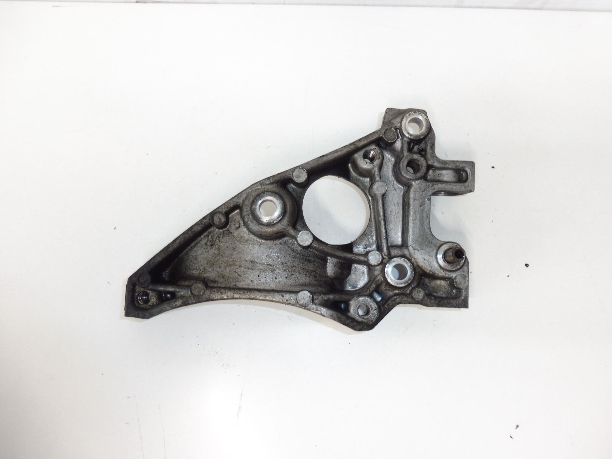 Support compresseur de climatisation Citroën Peugeot 1.6 eHDI 9672950980 6453NS