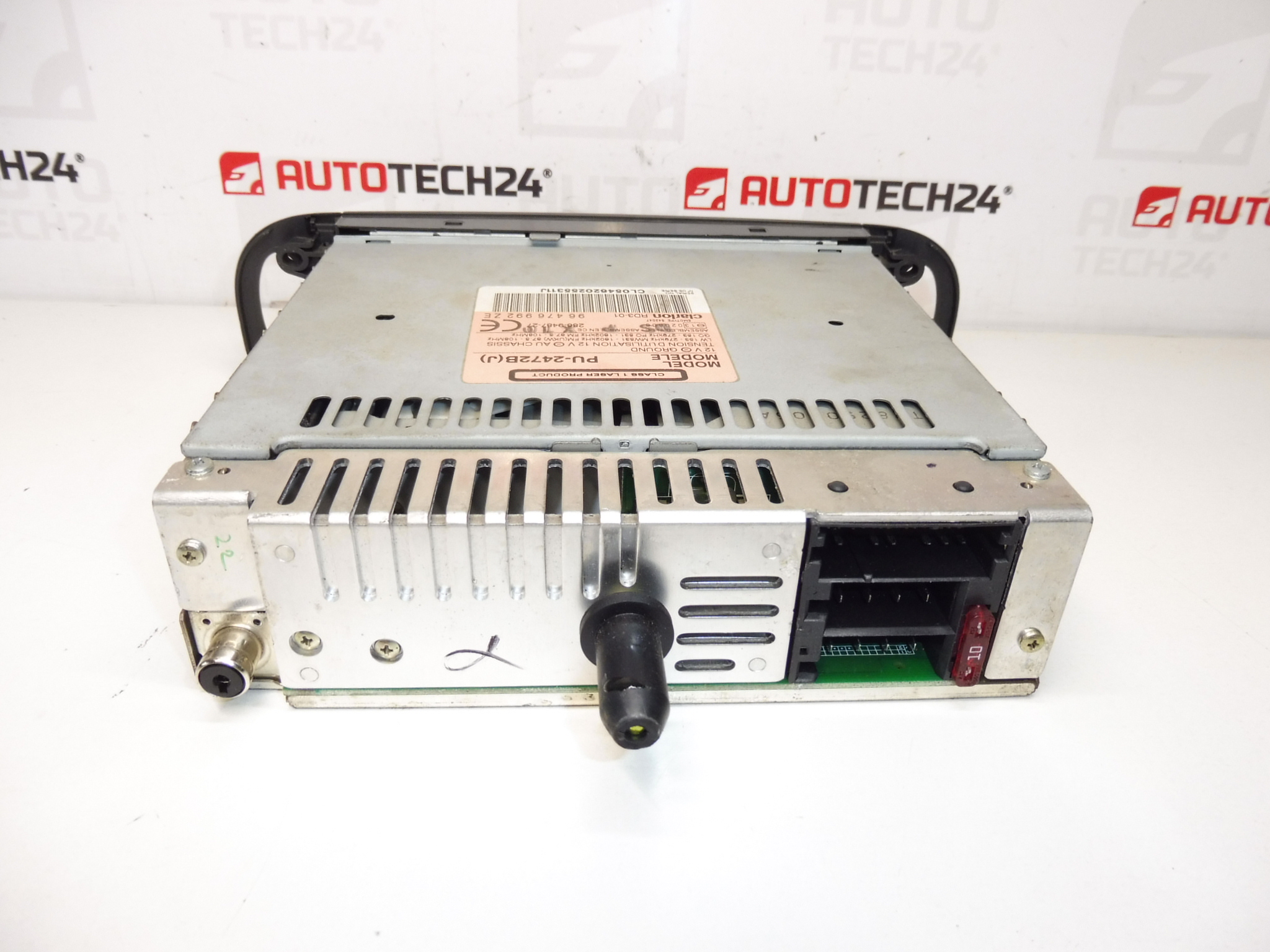Autoradio avec CD RD3-01 Citroën C5 I 96476992ZE 6564LY