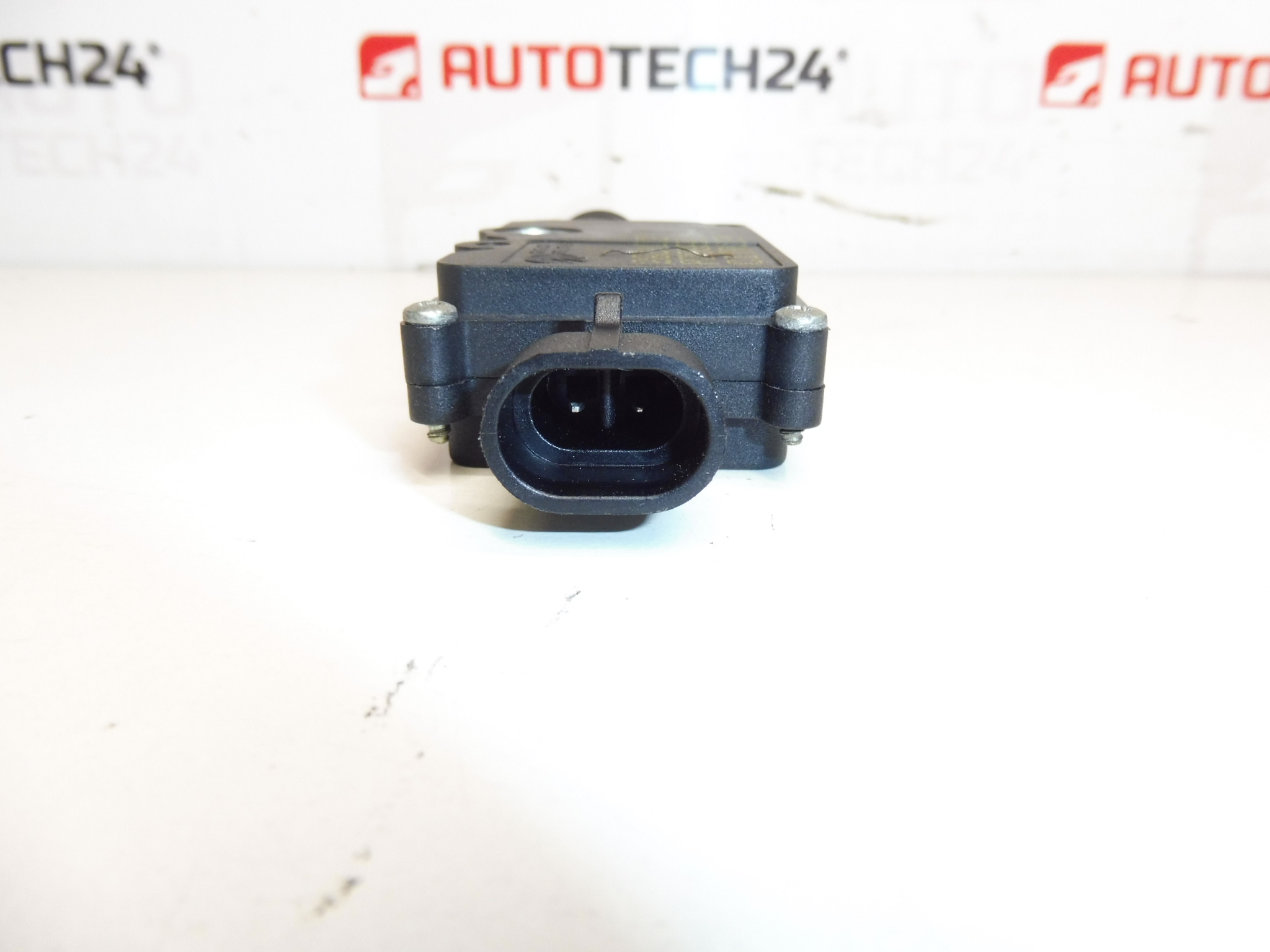 Serrure de vitre de capot arrière Citroën C5 I et II break 661527