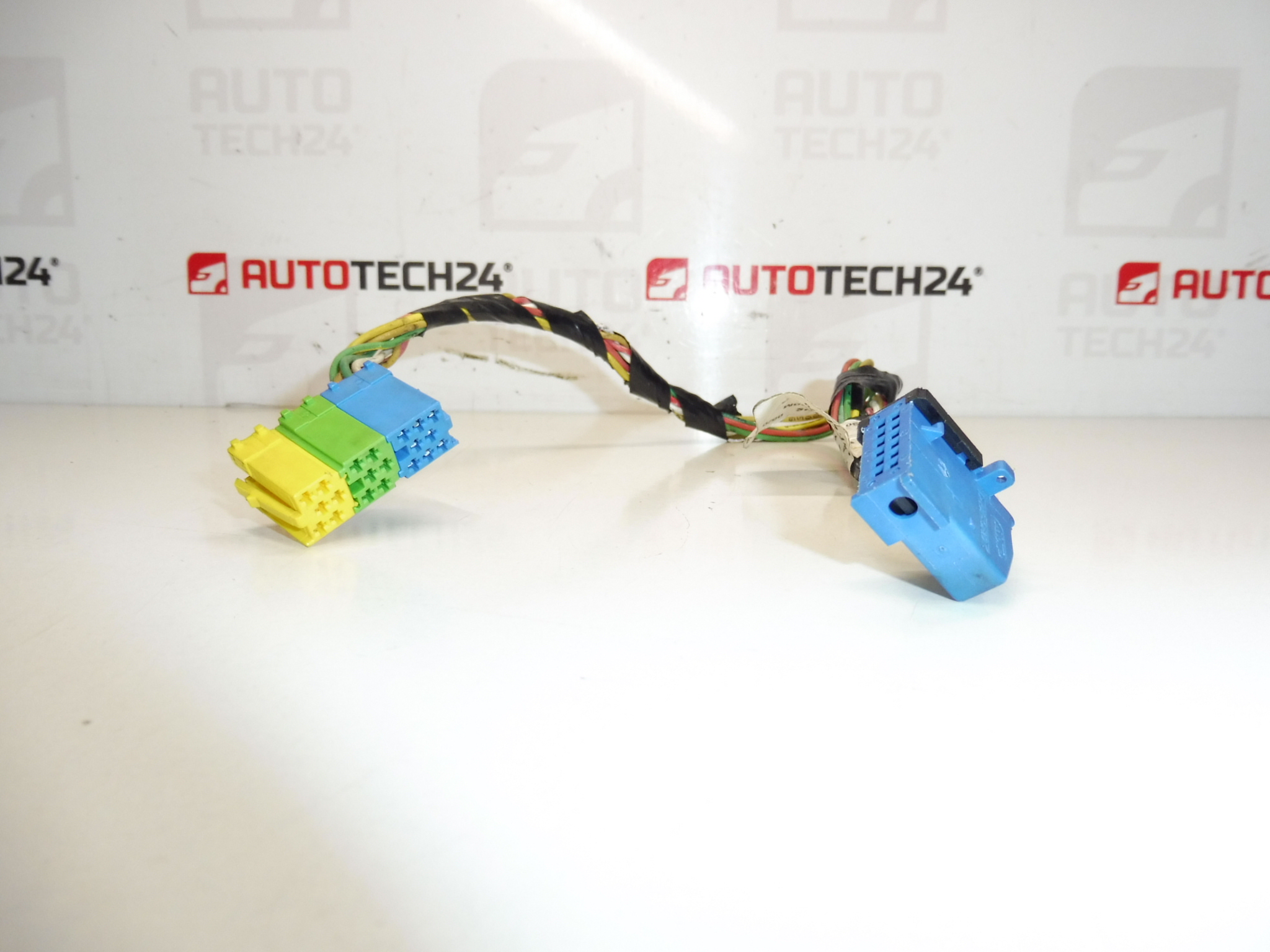 Faisceau changeur CD Citroen Peugeot 9642532680