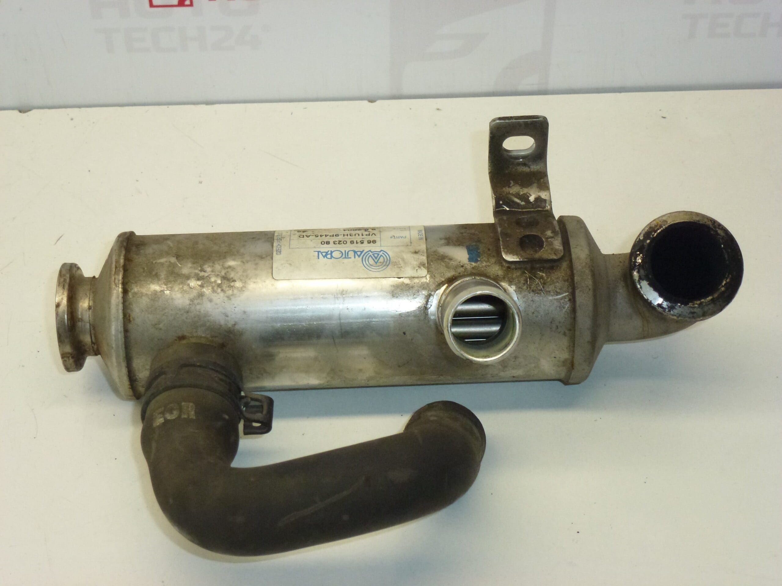 Radiateur d'échappement 1.4 HDI Citroën Peugeot 9651902380 161844