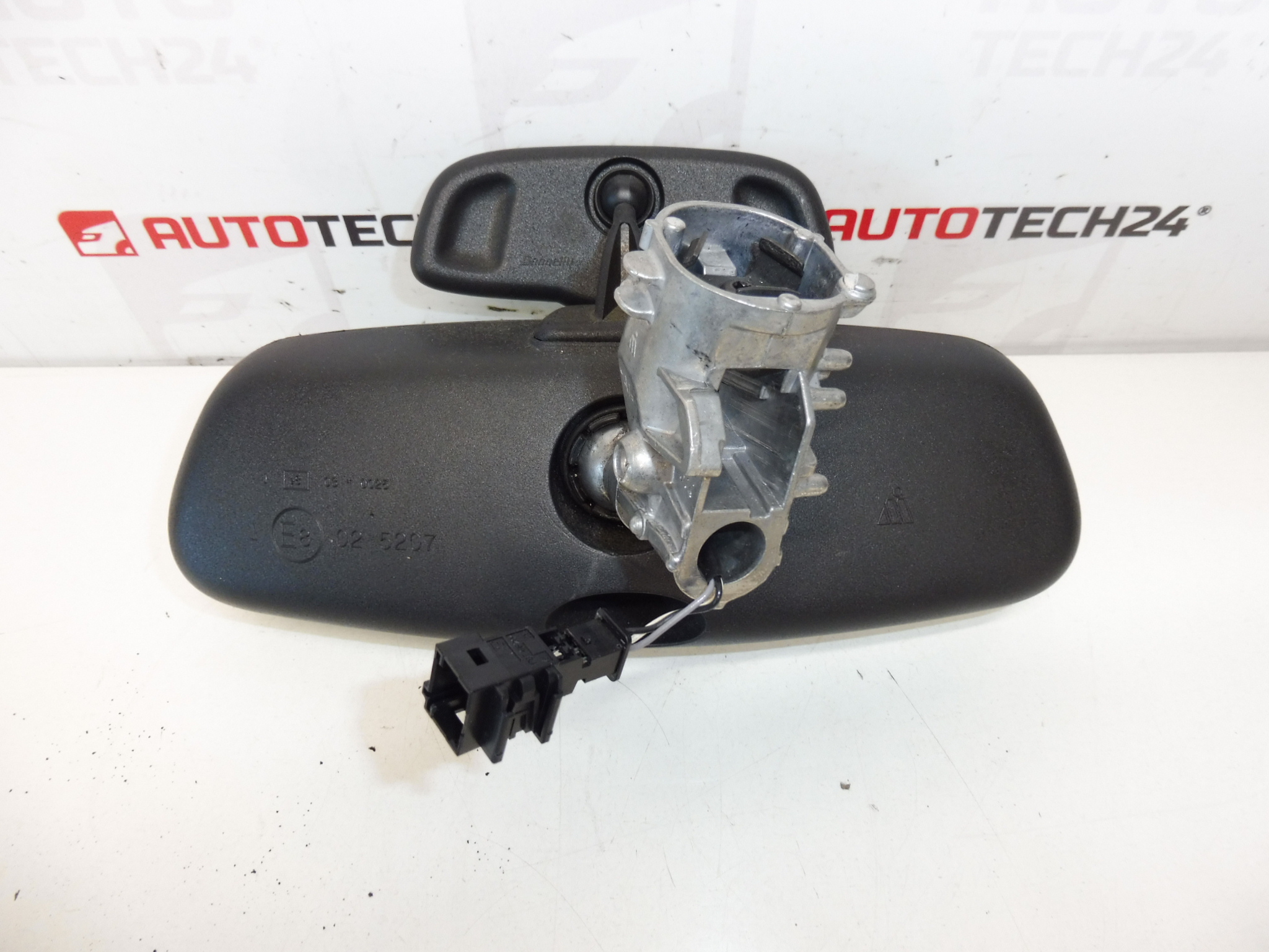 Rétroviseur intérieur Peugeot 3008 et 5008 8154JV 815489