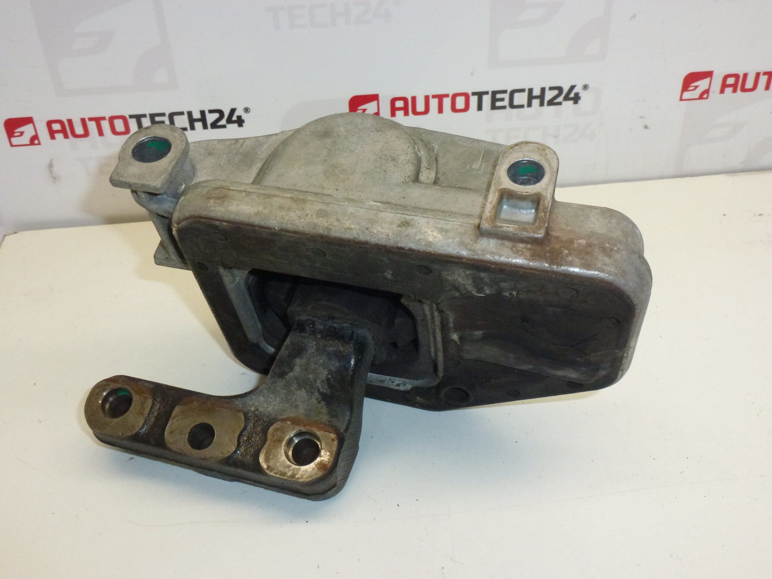Support moteur Citroën Peugeot 1807HF