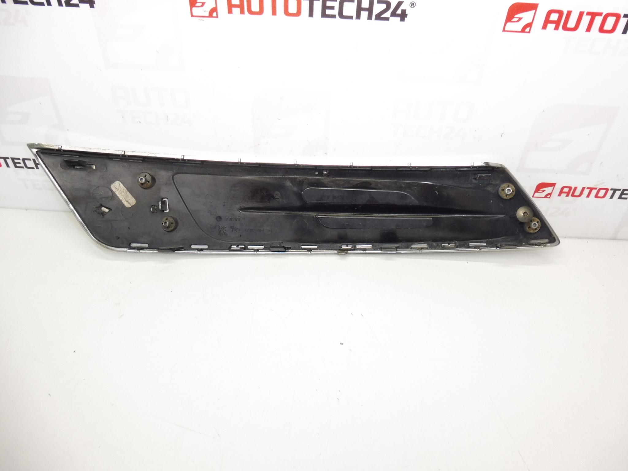 Baguette de phare gauche Peugeot 5008 021310 745307