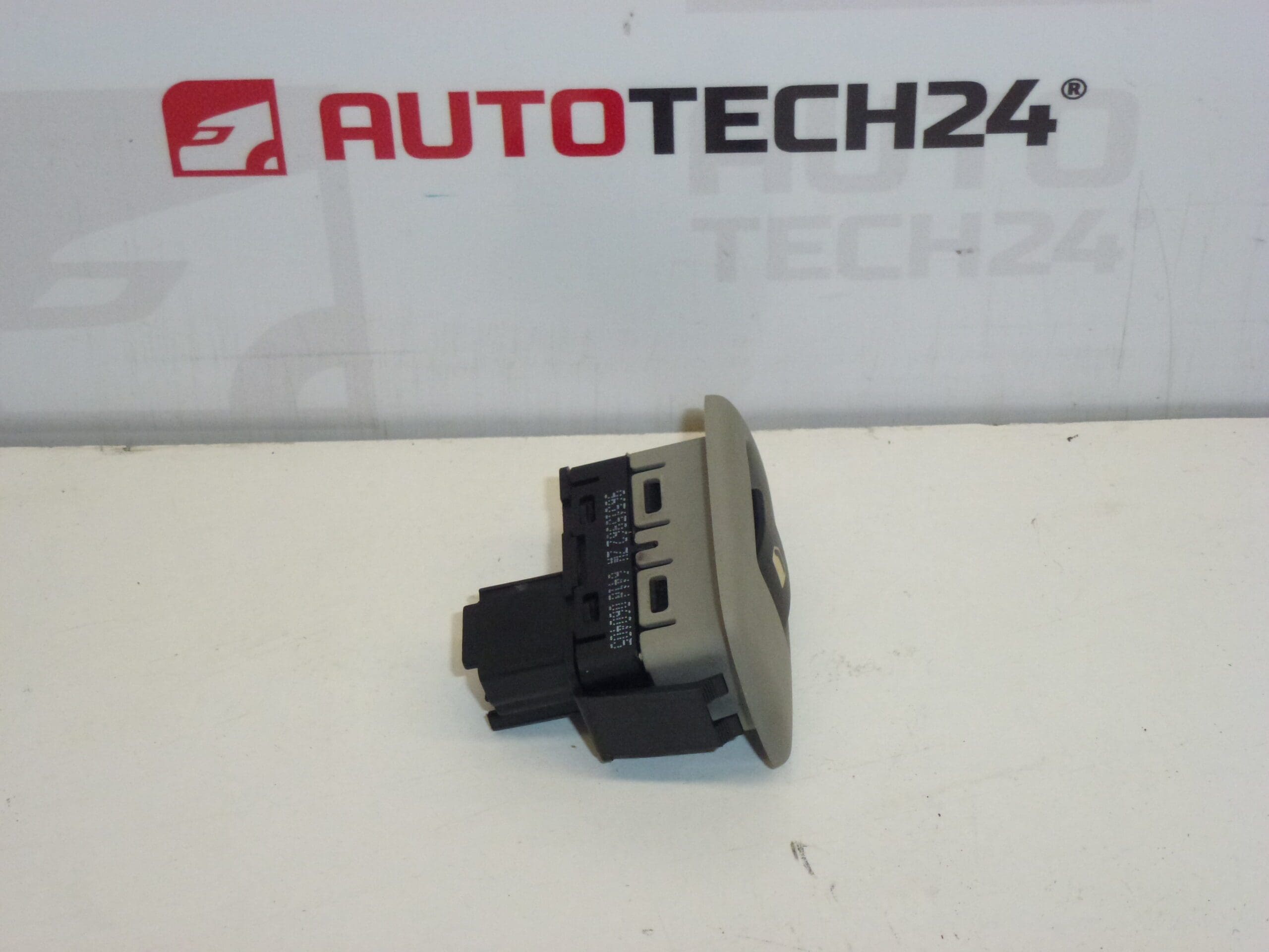 Commande de vitre Citroën C5 96515962ZW 6554HN