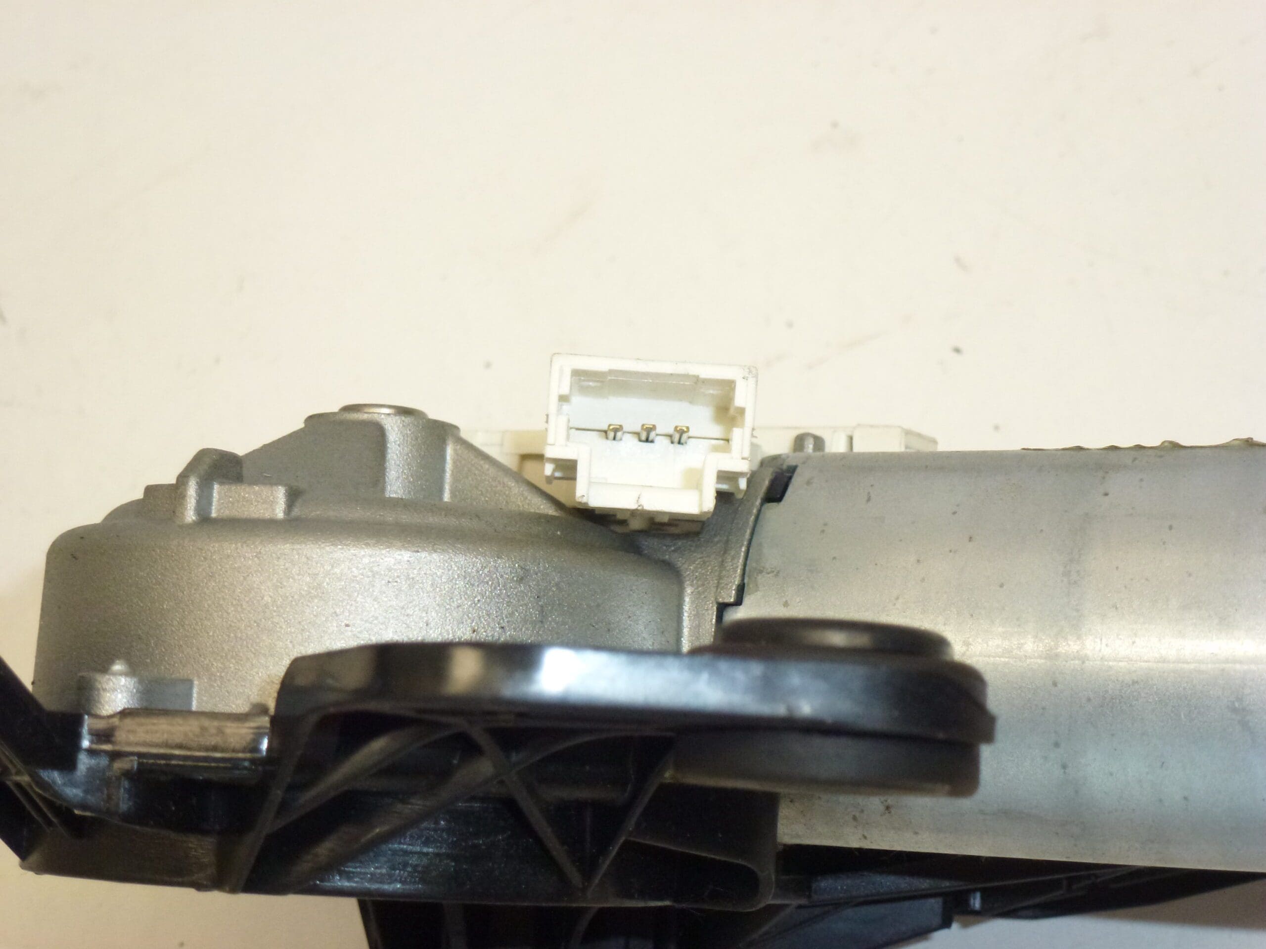 Moteur d'essuie-glace Peugeot 307 9640961380 53015712 6405L9