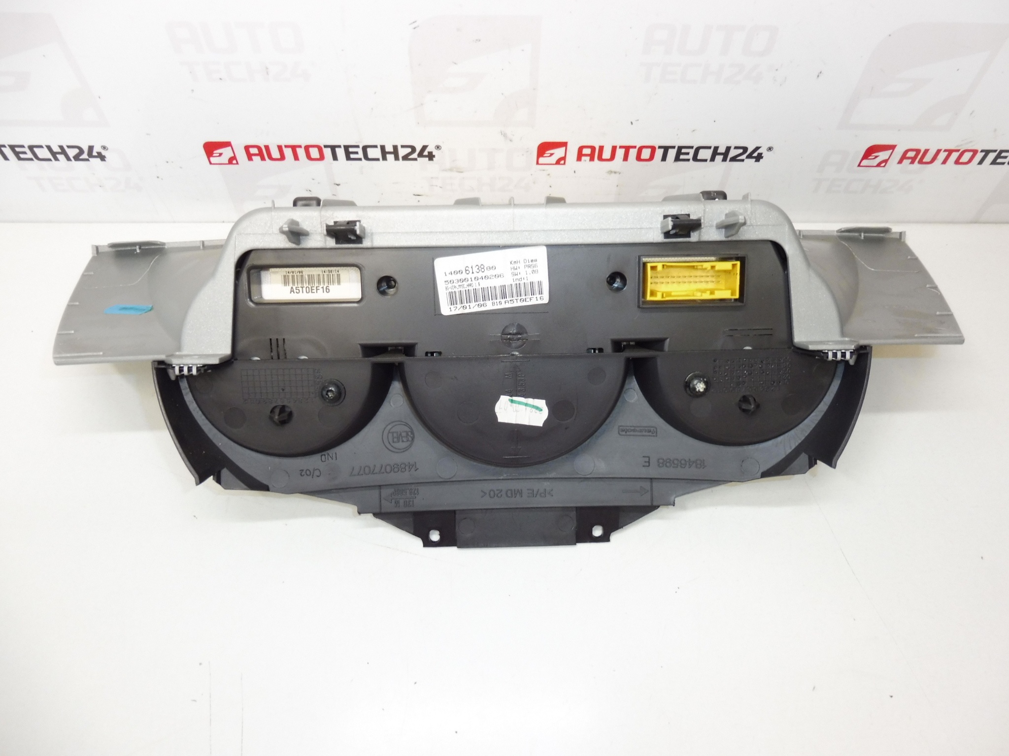 Compteur de Vitesse Citroën C8 Peugeot 807 1400613880 6105XG