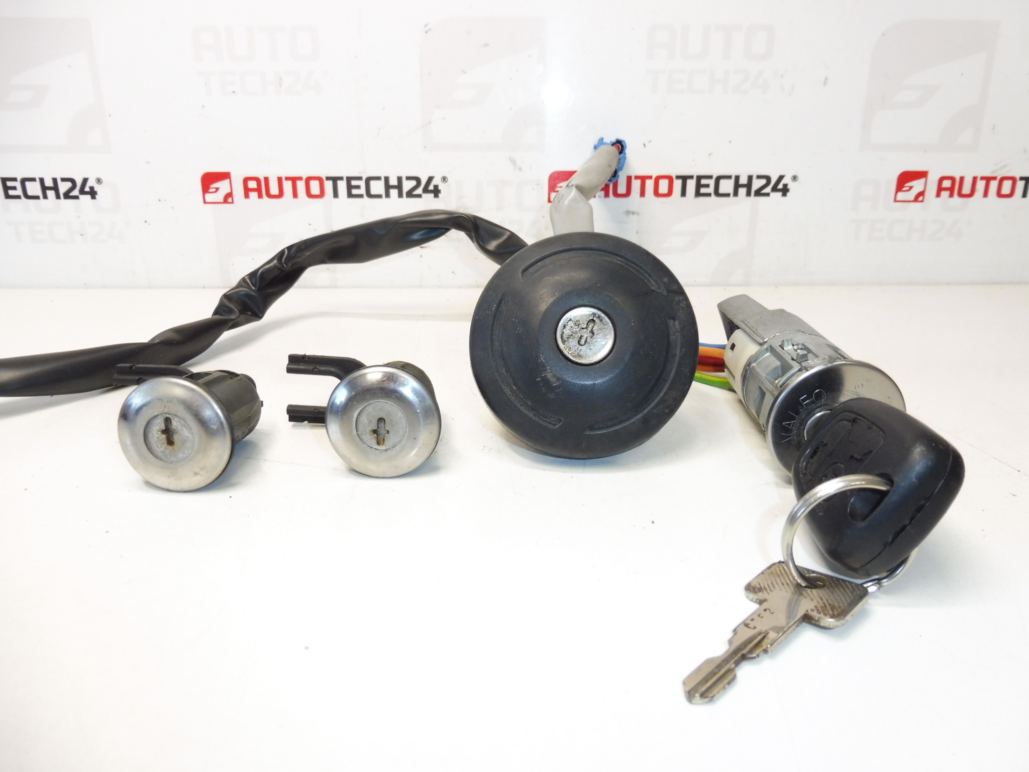 Kit serrure 1 clé Citroën Xsara Picasso 4162HK 4162FF
