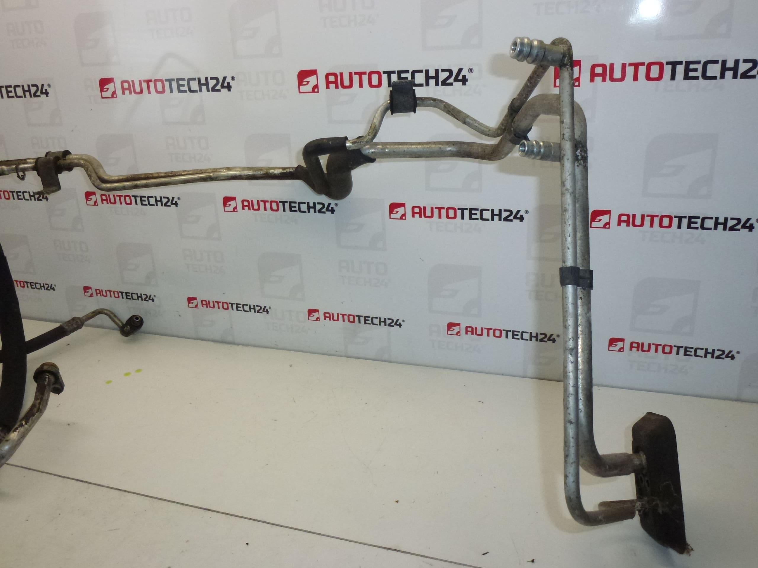 Tuyau climatique Citroën Peugeot 9640388580 6460SL