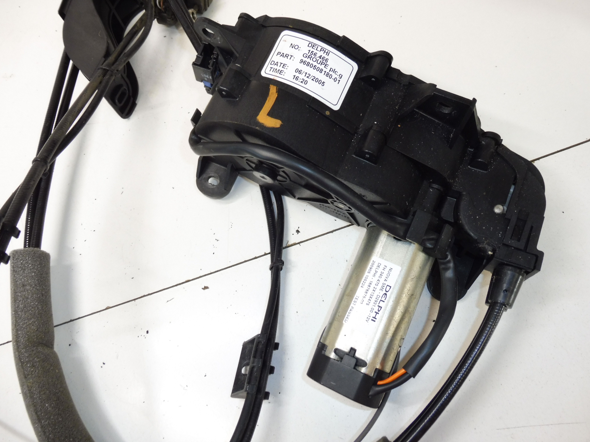 Peugeot 1007 entraînement électrique conducteur 9680508180 9137C1 9137A9