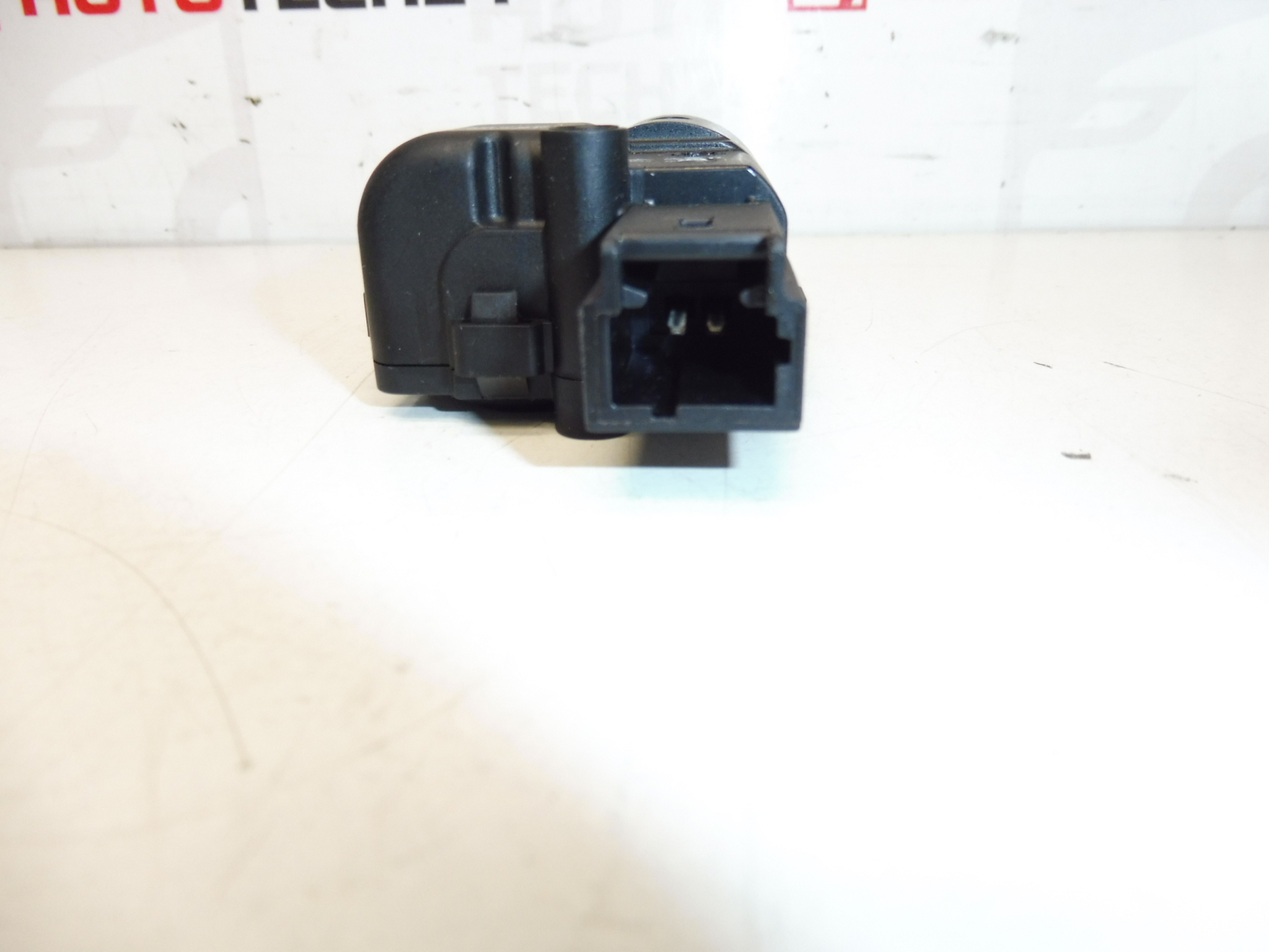 Serrure de porte Peugeot 1007 9649879580 661536