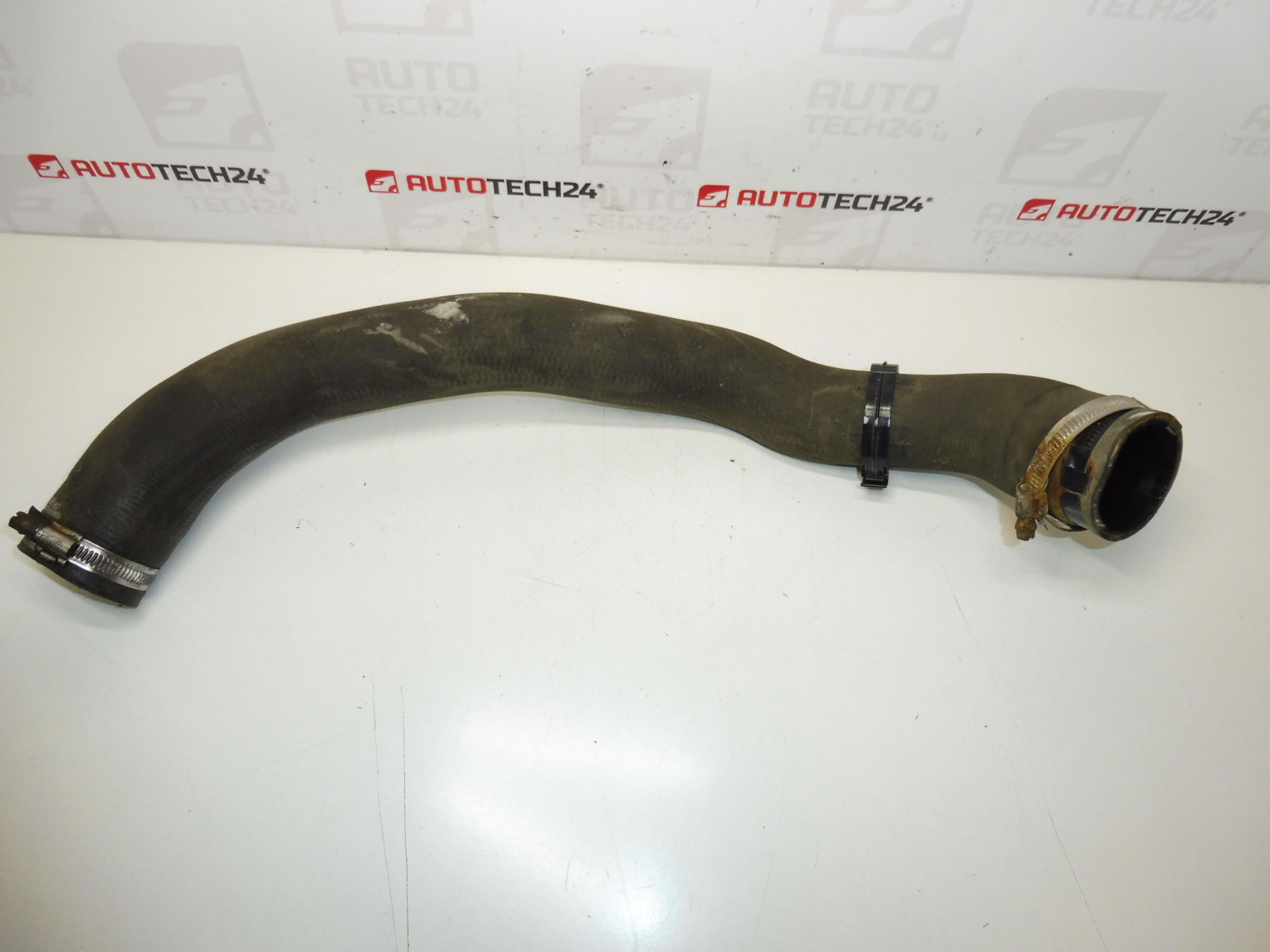 Raccordement air 1.5 HDI Citroën Peugeot 9820100680