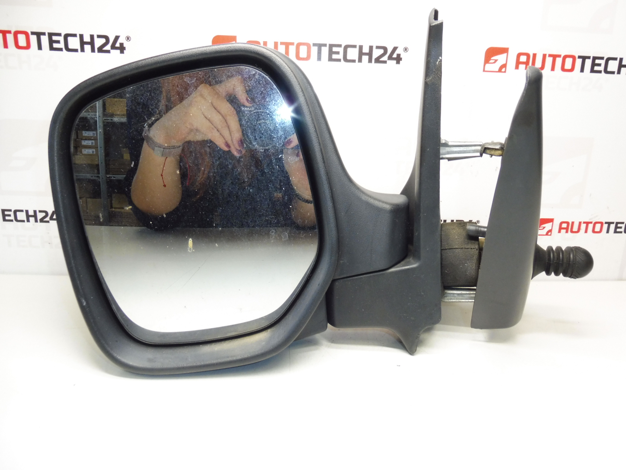 Rétroviseur gauche Citroën Berlingo II mécanique 8153HL 8153PK