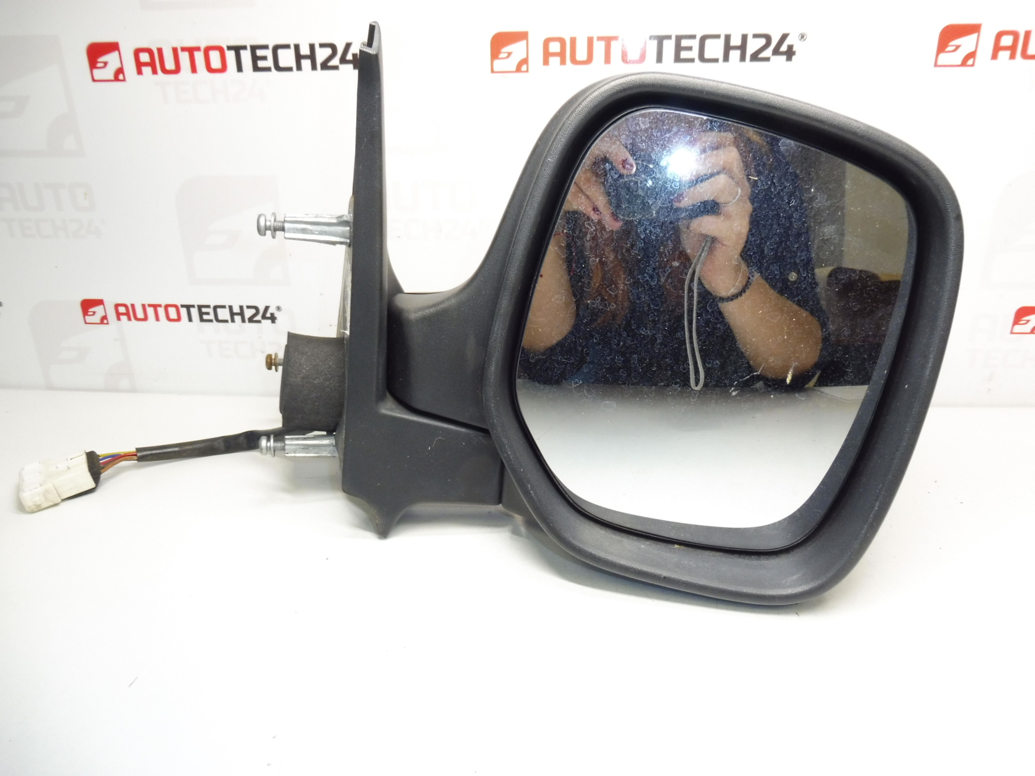 Rétroviseur électrique droit Citroën Berlingo II 8153HS