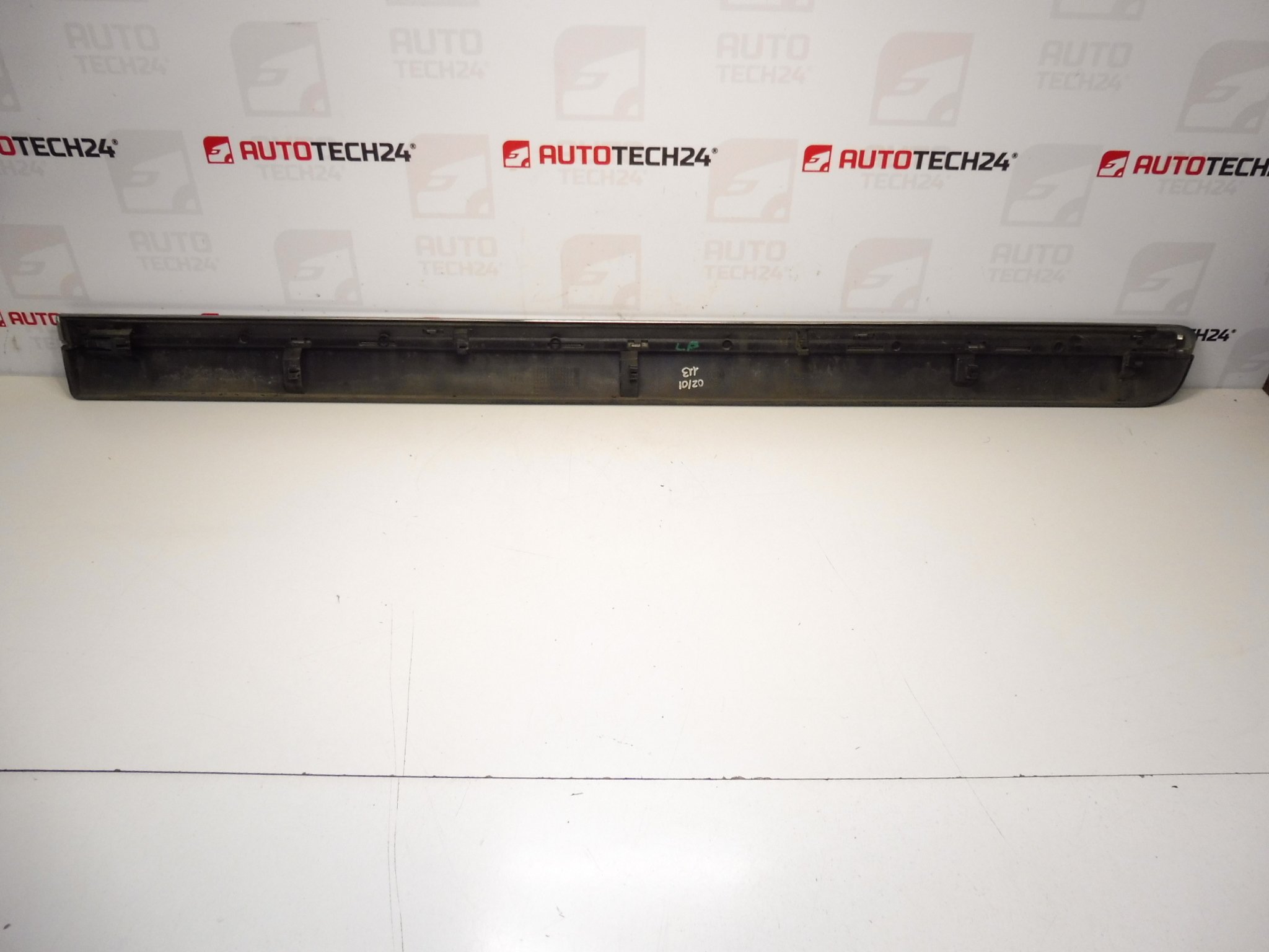 Moulure De Porte Avant Gauche Citroen C8 Peugeot 807 KTQ 1401028777 8545GH