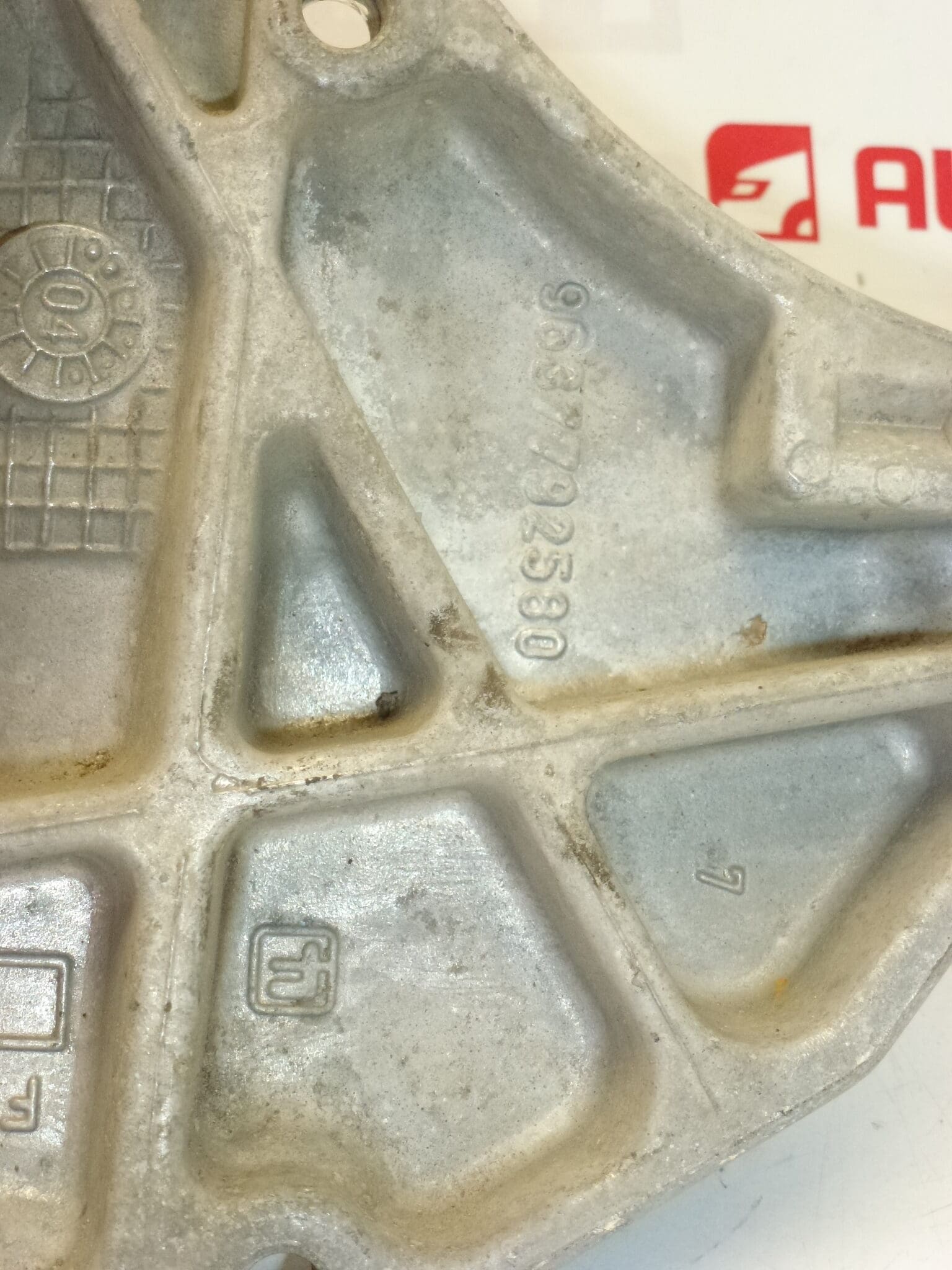 Support de pont Citroën Peugeot 1.9D 2.0 HDI 9637792580