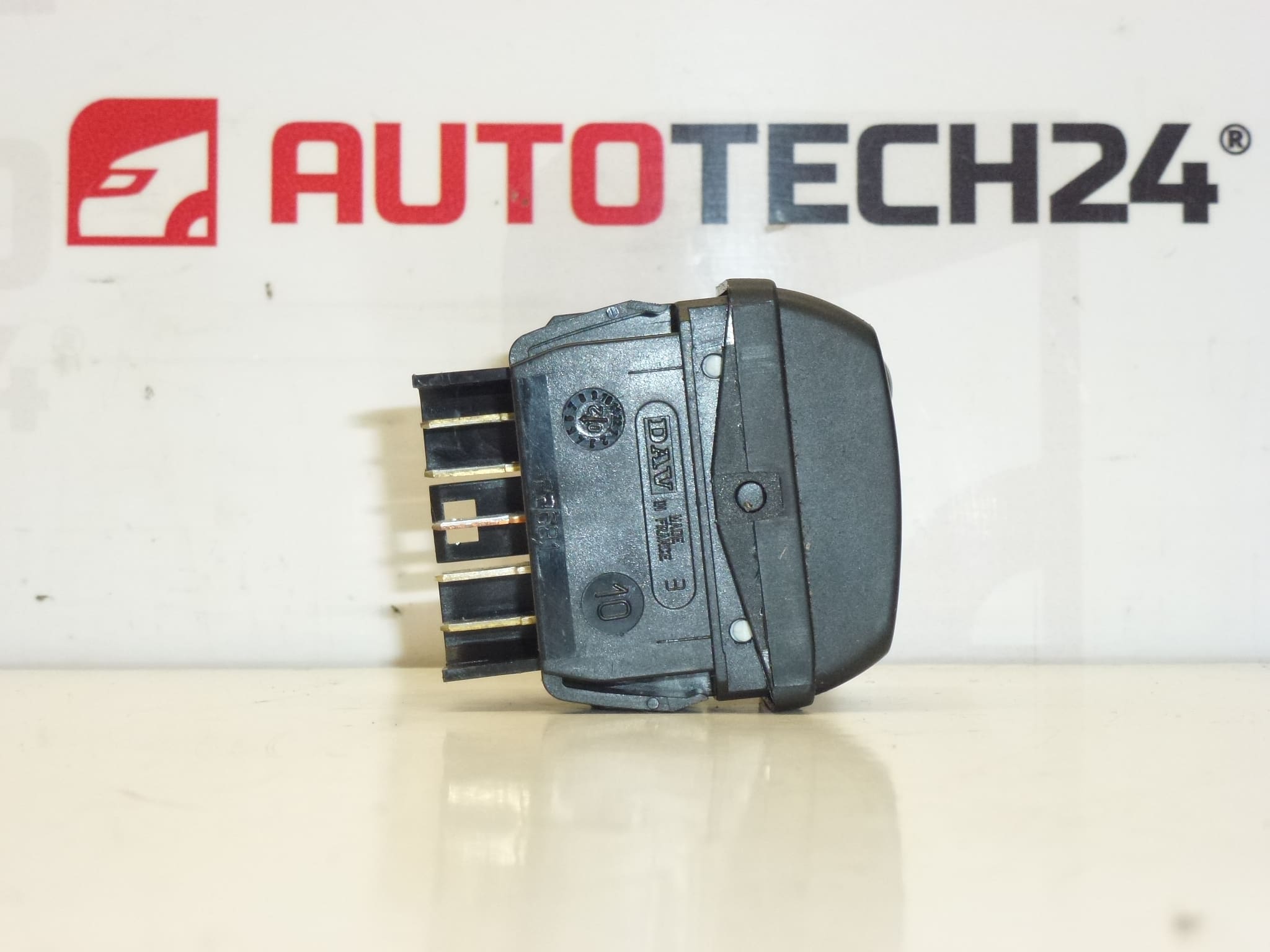 Commande de vitre Citroën Xsara Picasso 6552TA