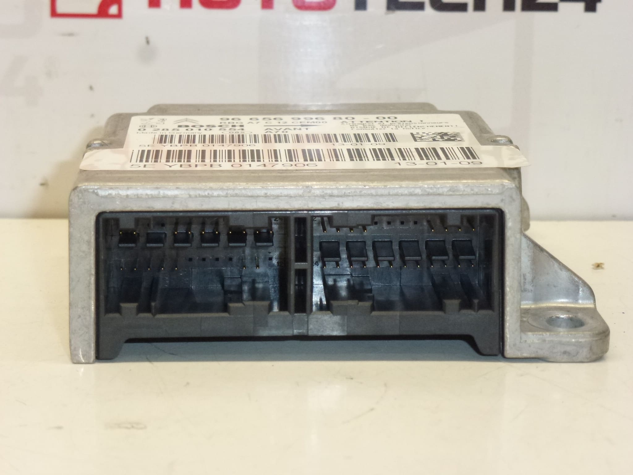 Unité airbag Bosch Peugeot 207 9665699680 6546J8