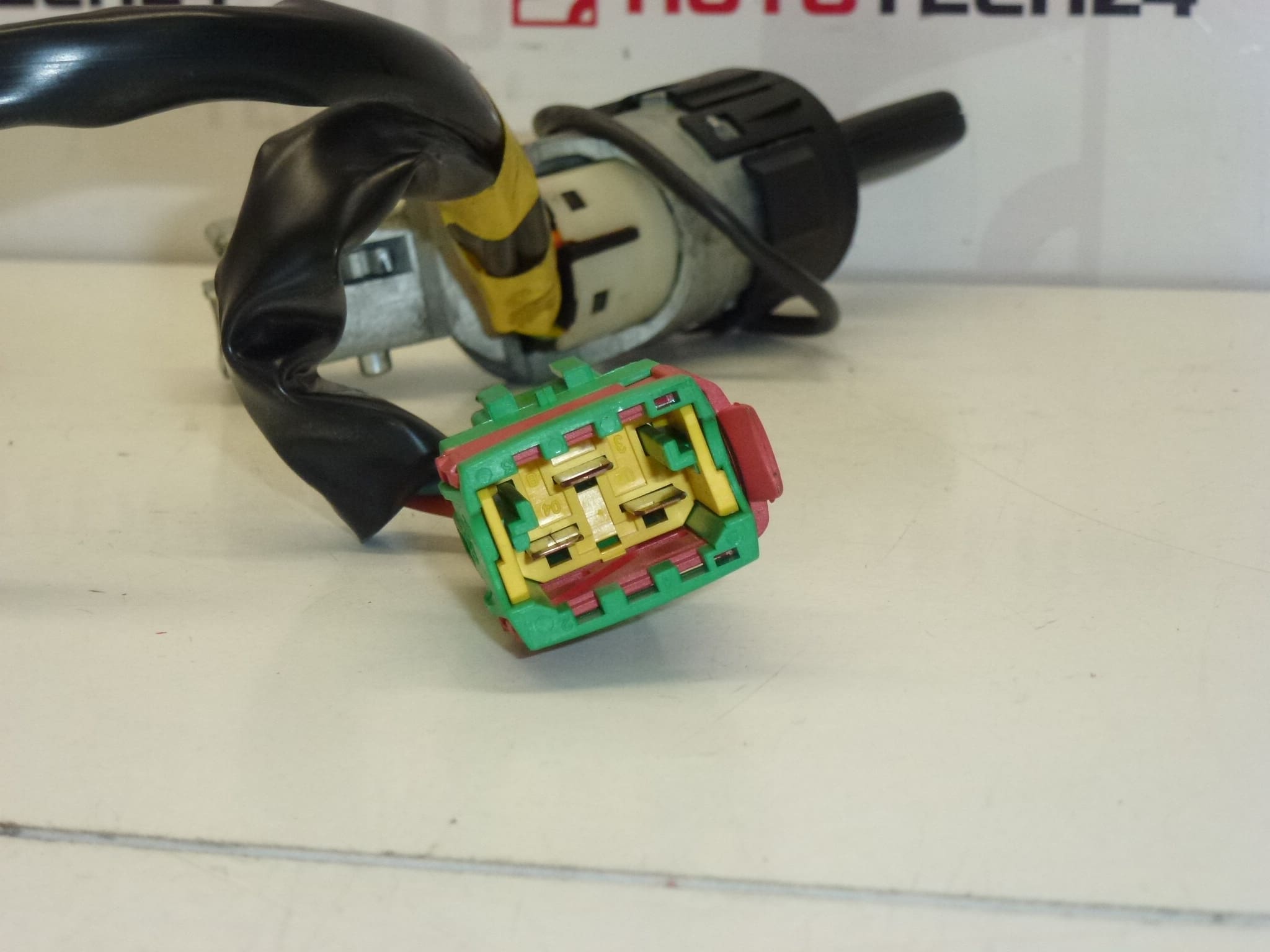 Boitier de commande Citroën C2 C3 4162AH