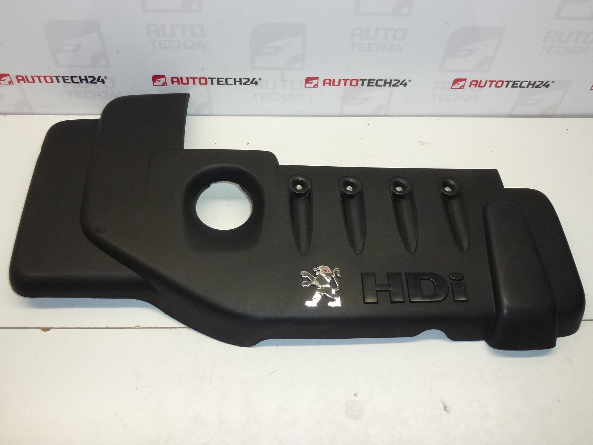 Cache moteur 1.4 HDI Citroën 9645982780 013742