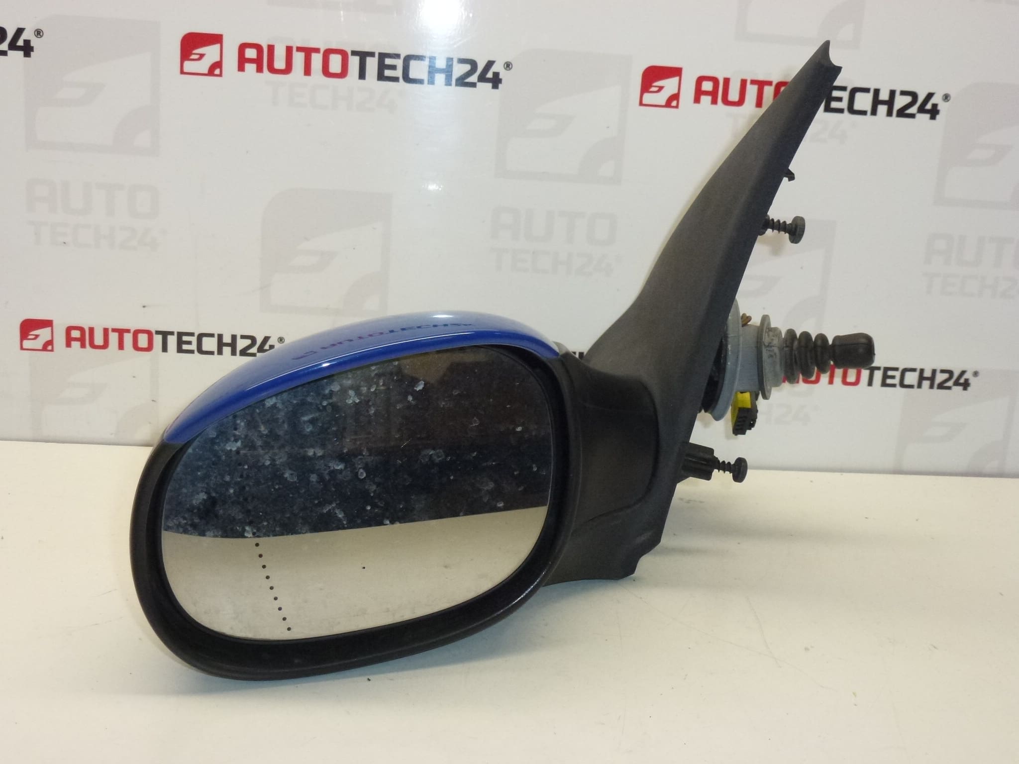 Rétroviseur gauche bleu Peugeot 206 96480955XT 8153KK