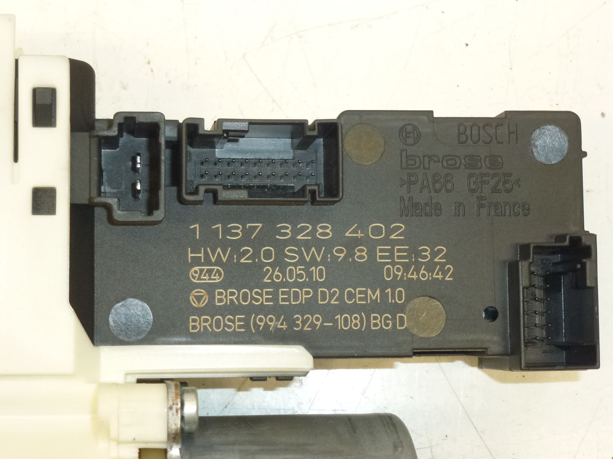 Moteur vitre droit Peugeot 407 9663036380 9222Y8